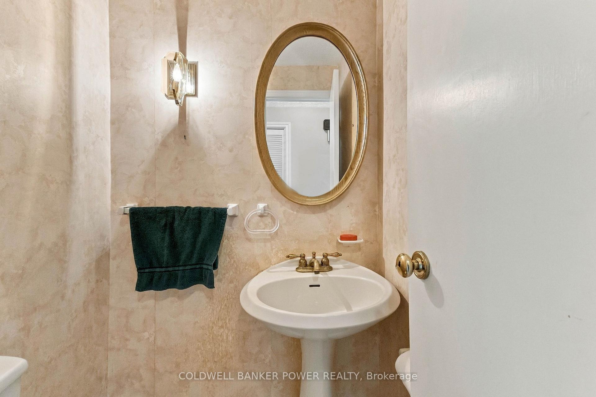 Photo 21 of 423 Pinetree Drive, London, North P — HOMEH