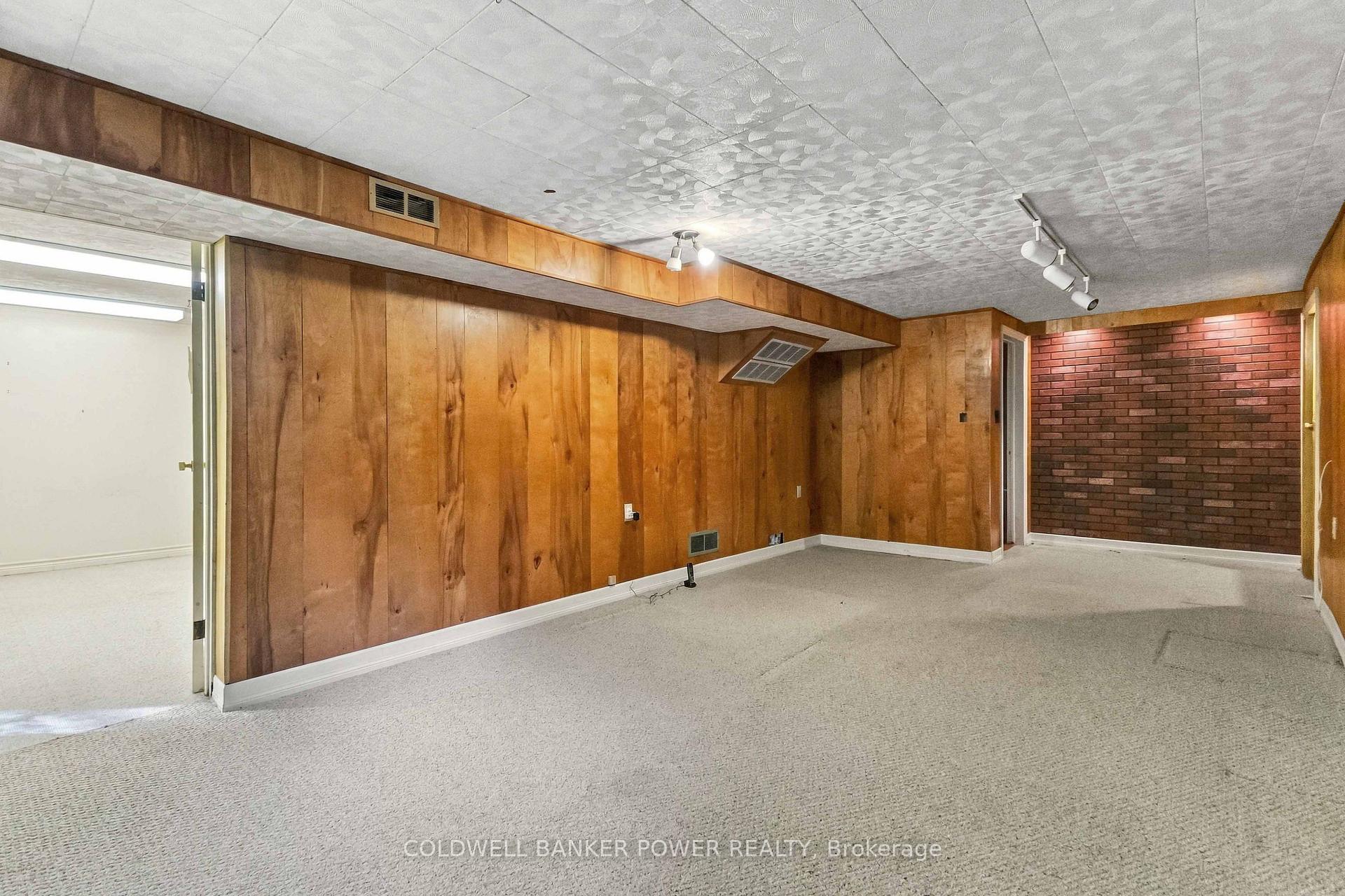 Photo 29 of 423 Pinetree Drive, London, North P — HOMEH