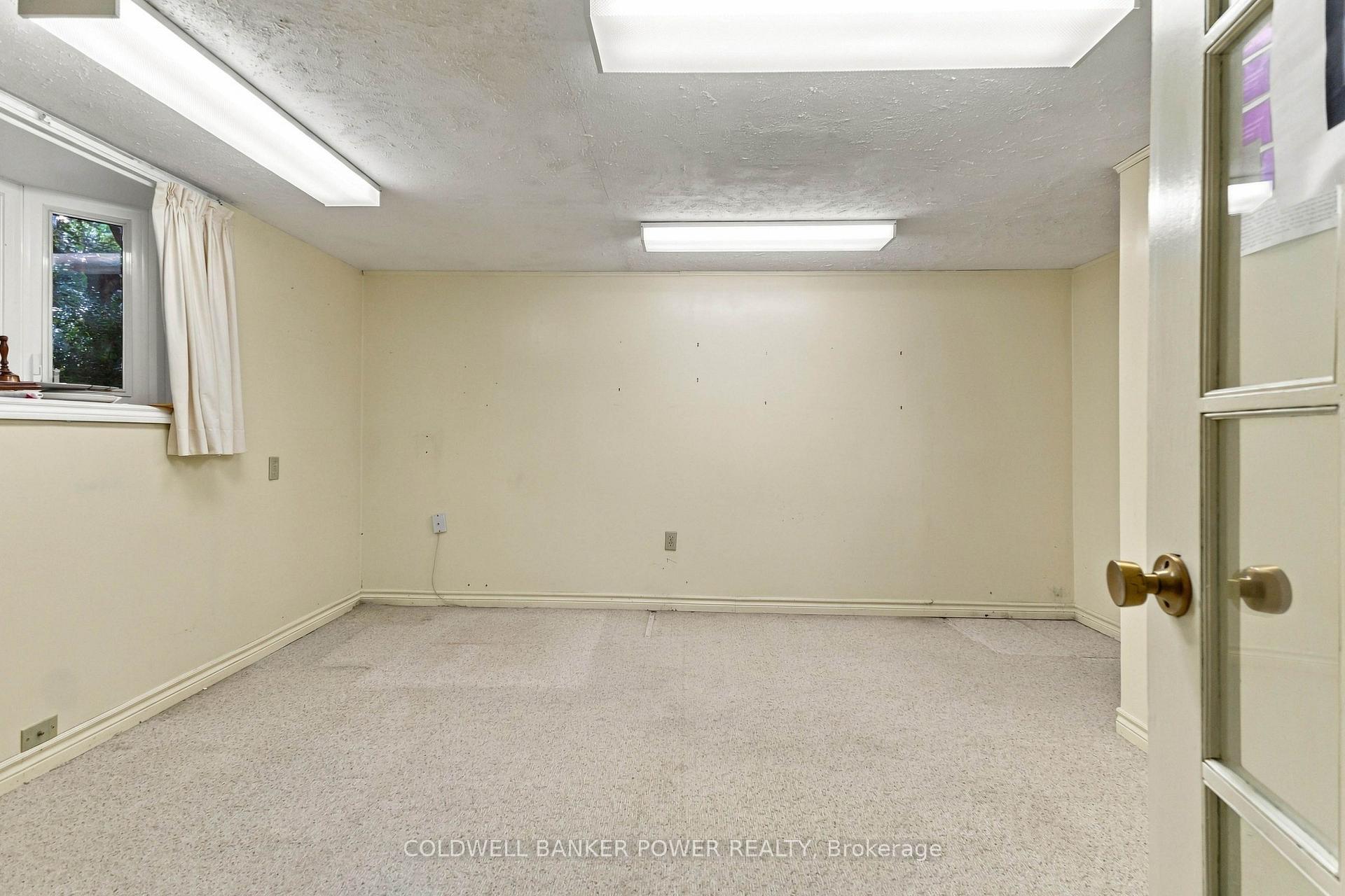 Photo 32 of 423 Pinetree Drive, London, North P — HOMEH
