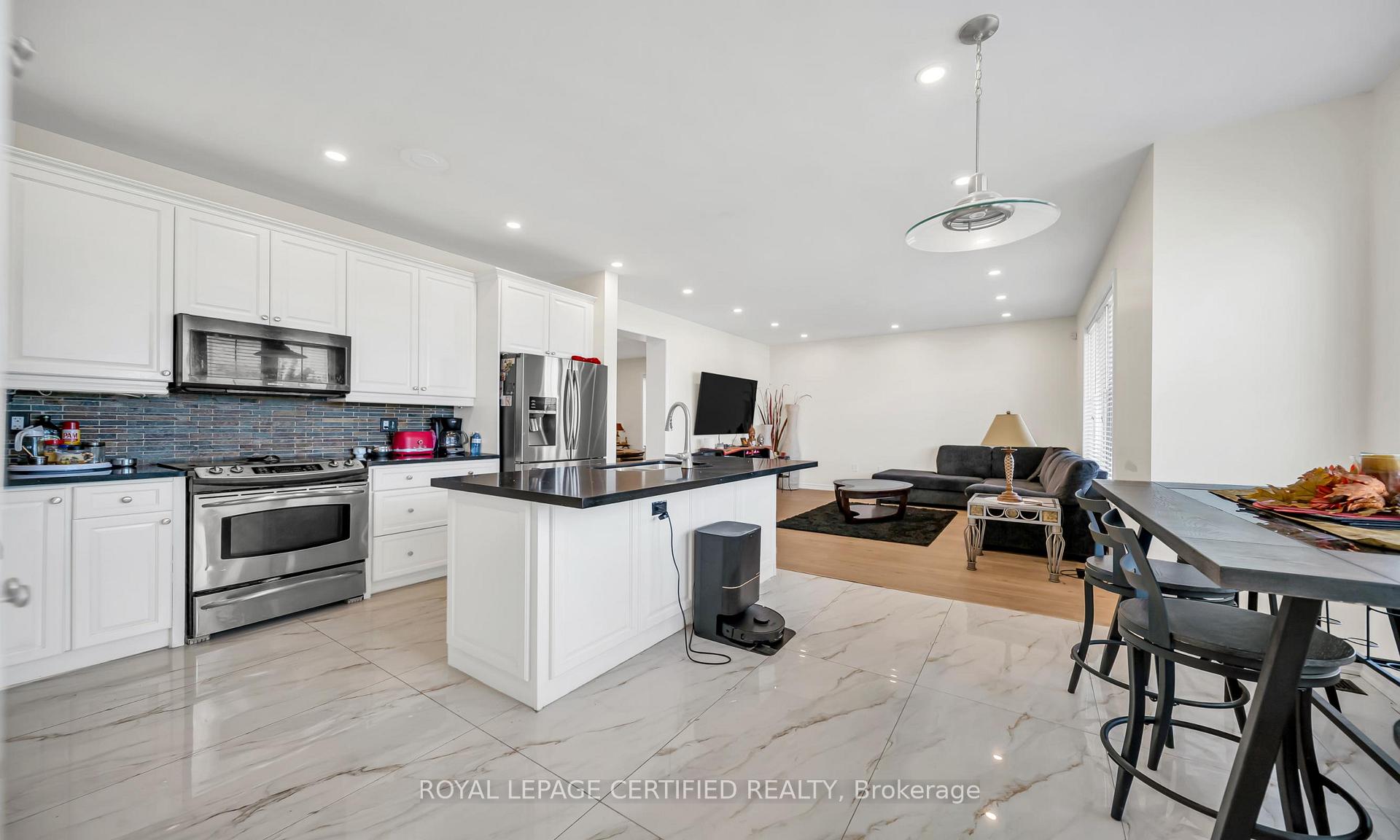 Photo 15 of 358 Pringle Avenue, Milton, Scott — HOMEH