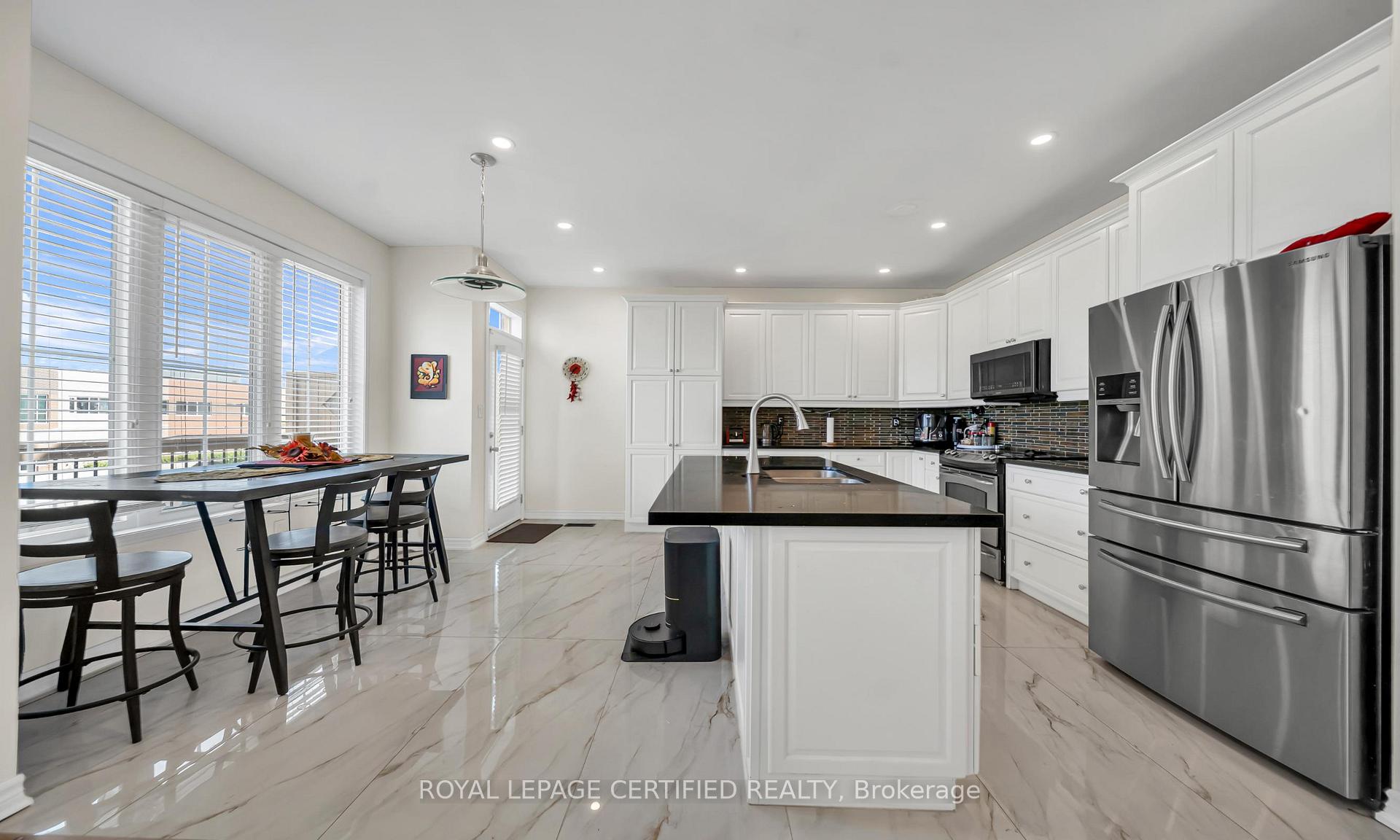 Photo 17 of 358 Pringle Avenue, Milton, Scott — HOMEH
