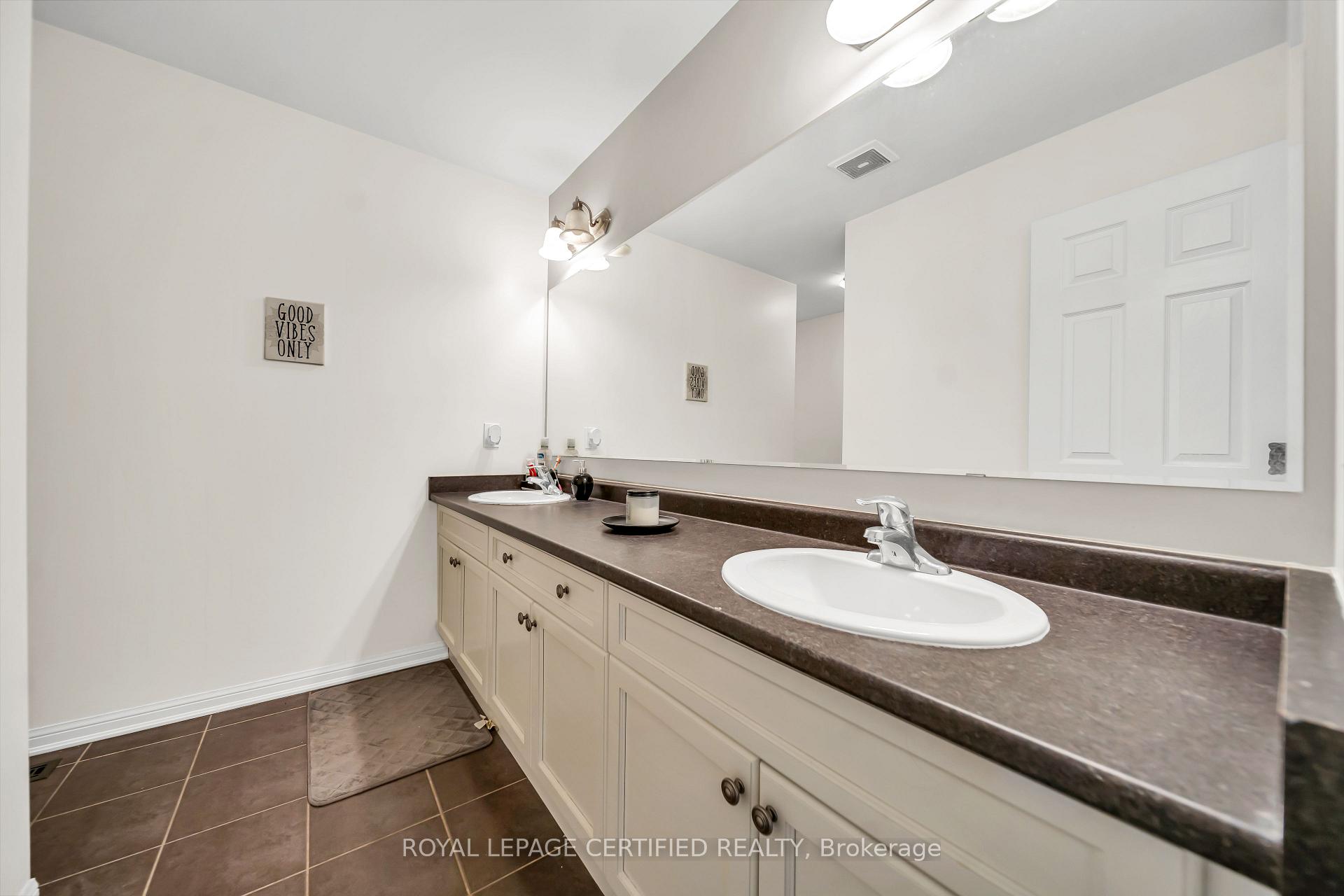 Photo 27 of 358 Pringle Avenue, Milton, Scott — HOMEH