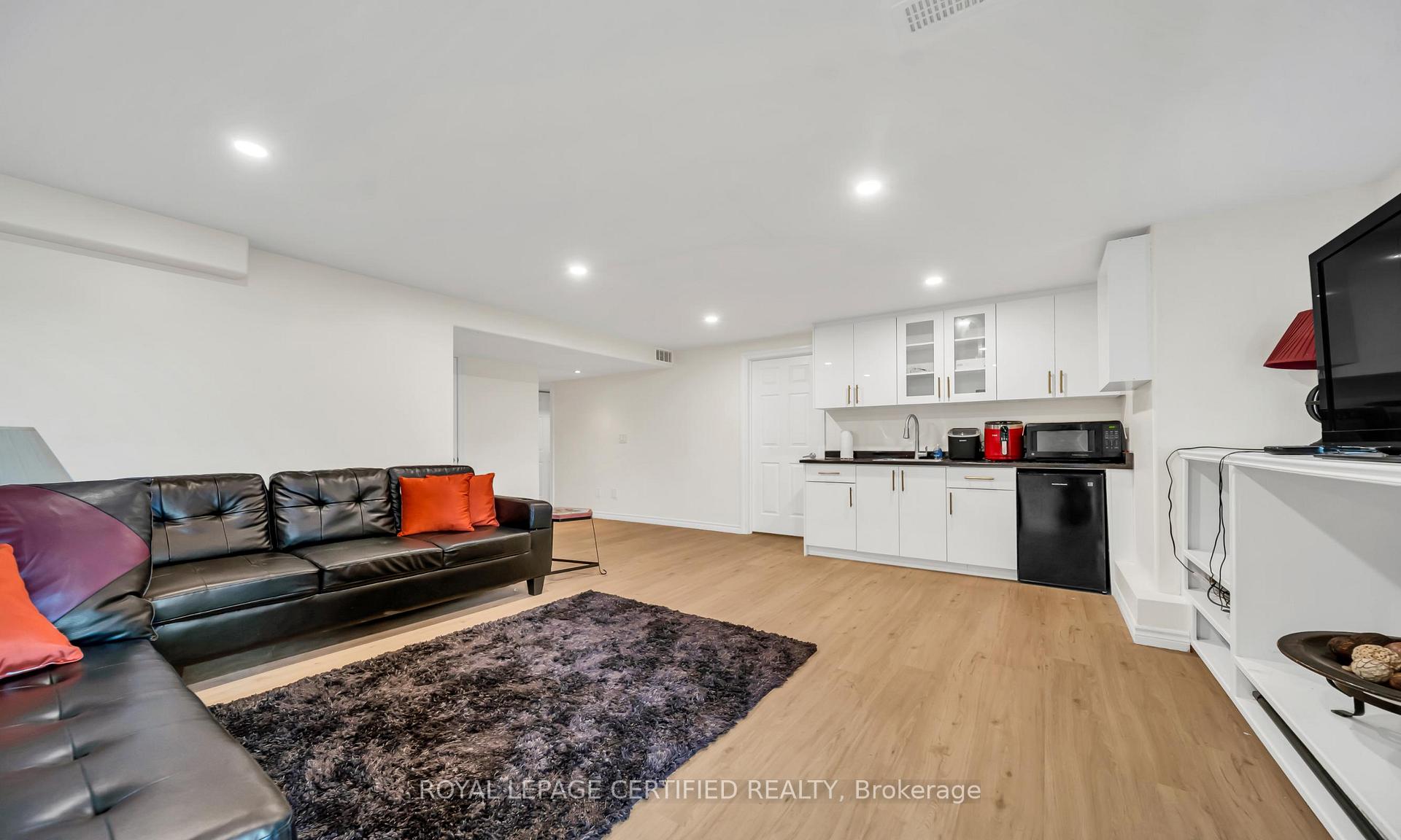 Photo 37 of 358 Pringle Avenue, Milton, Scott — HOMEH