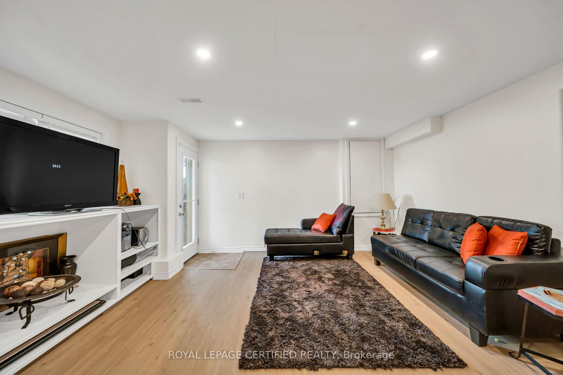 Photo 38 of 358 Pringle Avenue, Milton, Scott — HOMEH