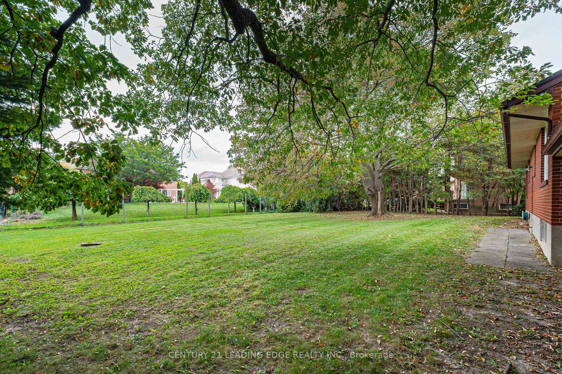 Photo 13 of 93 Lee Avenue, Markham, Milliken Mills East — HOMEH