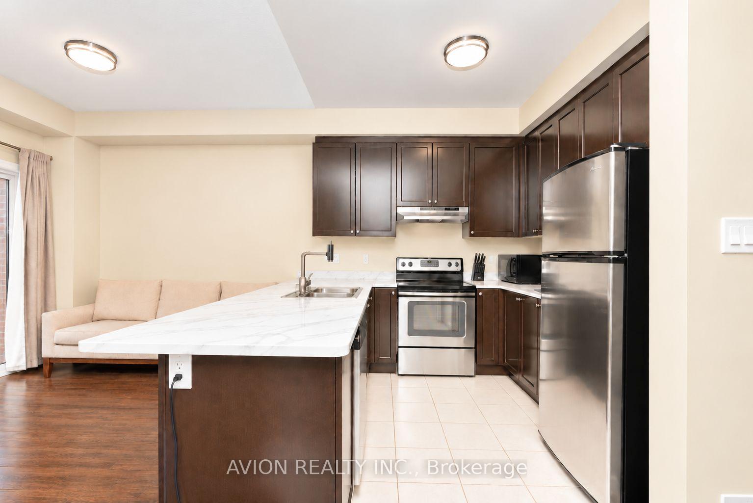 Photo 5 of 63 Forsyth Crescent N, Barrie, West Bayfield — HOMEH
