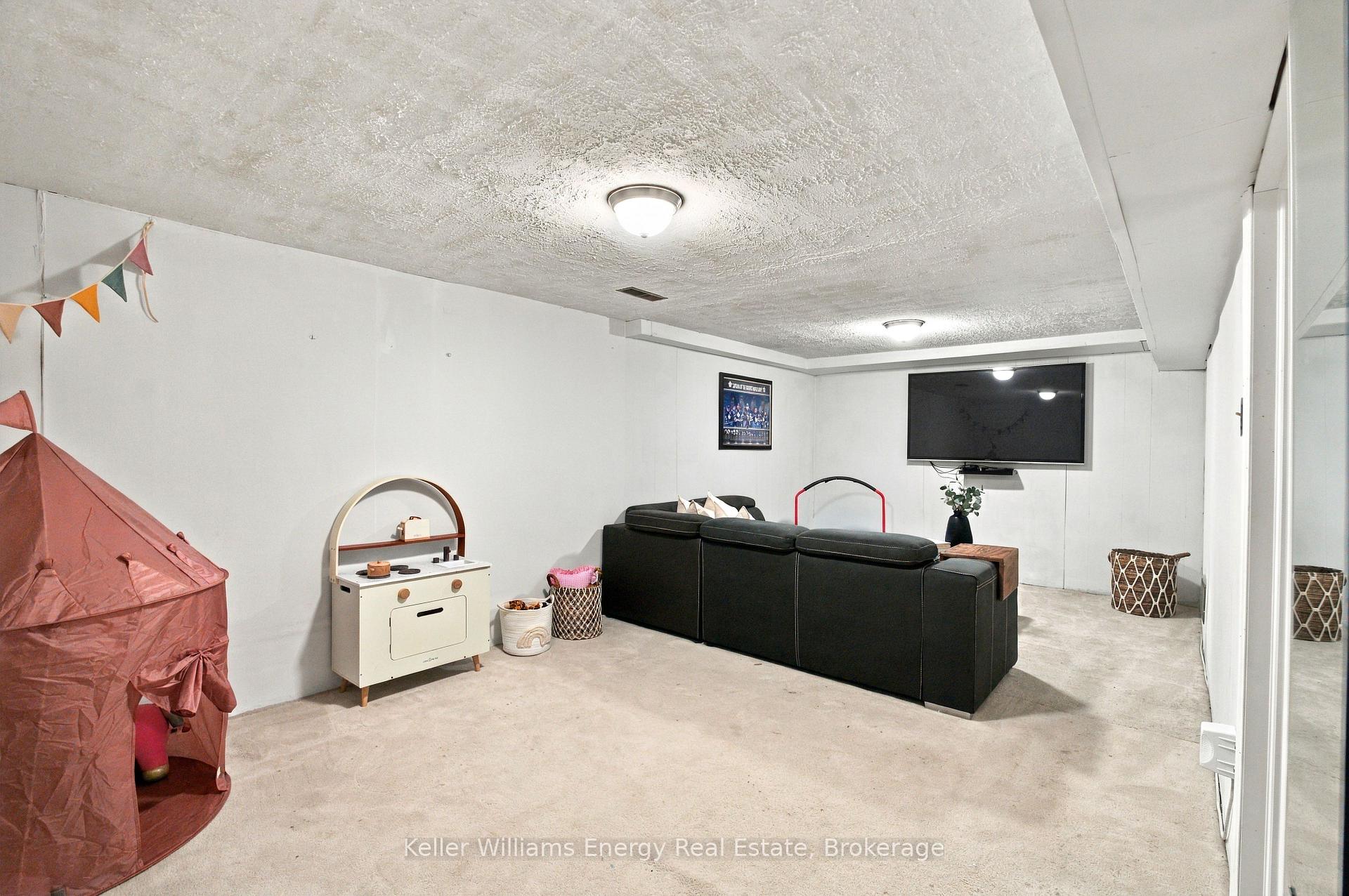 Photo 34 of Unit 61, 155 Glovers Road, Oshawa, Samac — HOMEH