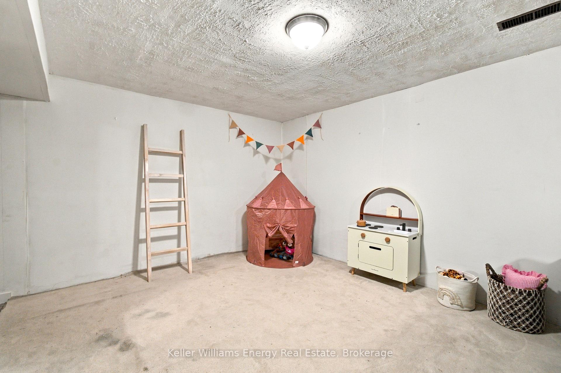Photo 36 of Unit 61, 155 Glovers Road, Oshawa, Samac — HOMEH