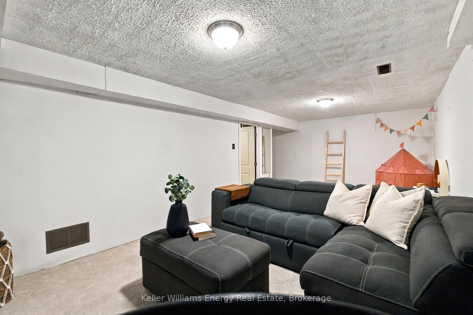 Photo 39 of Unit 61, 155 Glovers Road, Oshawa, Samac — HOMEH