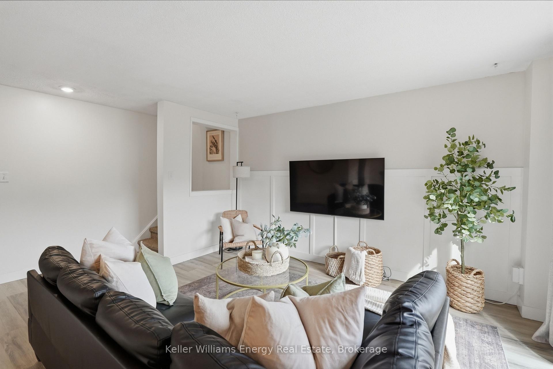 Photo 17 of Unit 61, 155 Glovers Road, Oshawa, Samac — HOMEH
