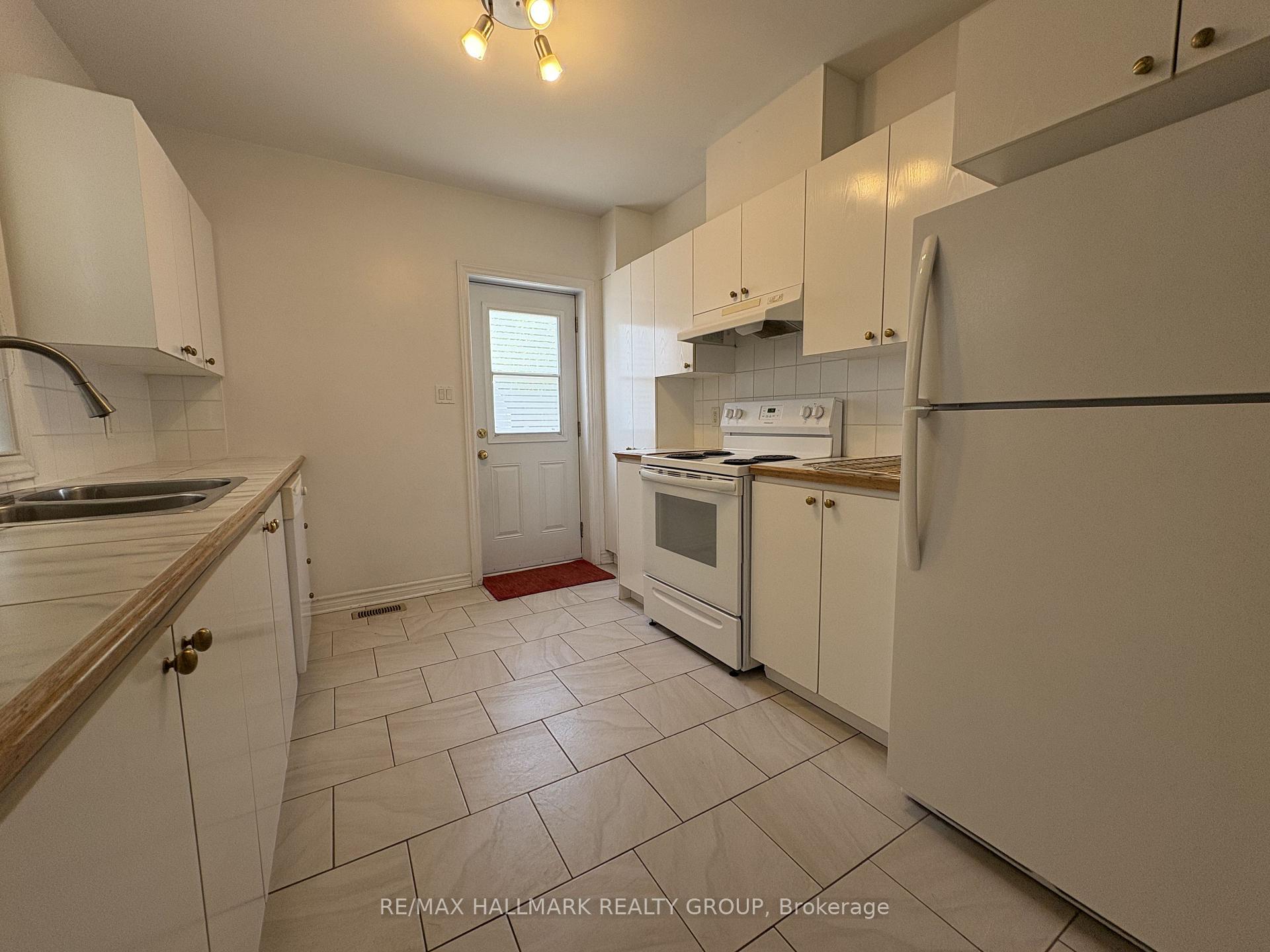 Photo 4 of 230 Cumberland Street, Ottawa, Lower Town/Byward Market — HOMEH