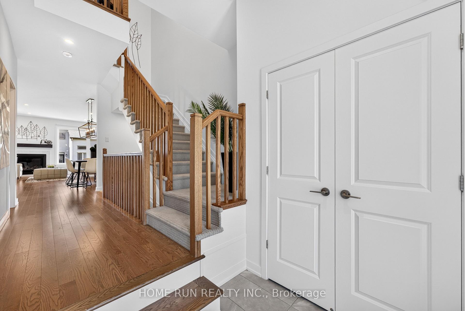 Photo 2 of 216 Trumpeter Grove, Ottawa, Riverside South/Gloucester Glen — HOMEH