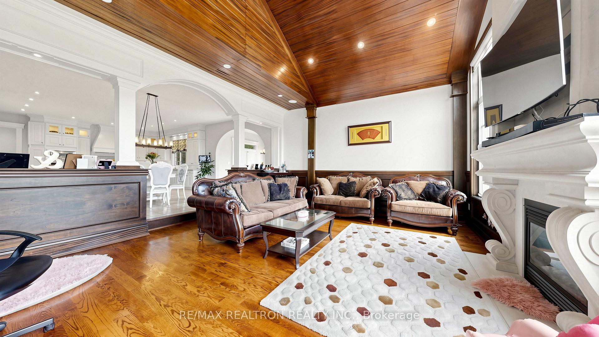 Photo 7 of 45 Greenan Road, Whitchurch-Stouffville, Ballantrae — HOMEH