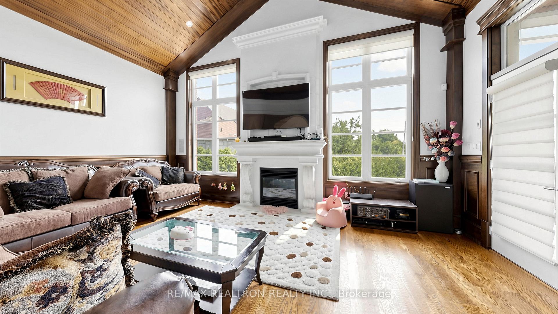 Photo 8 of 45 Greenan Road, Whitchurch-Stouffville, Ballantrae — HOMEH