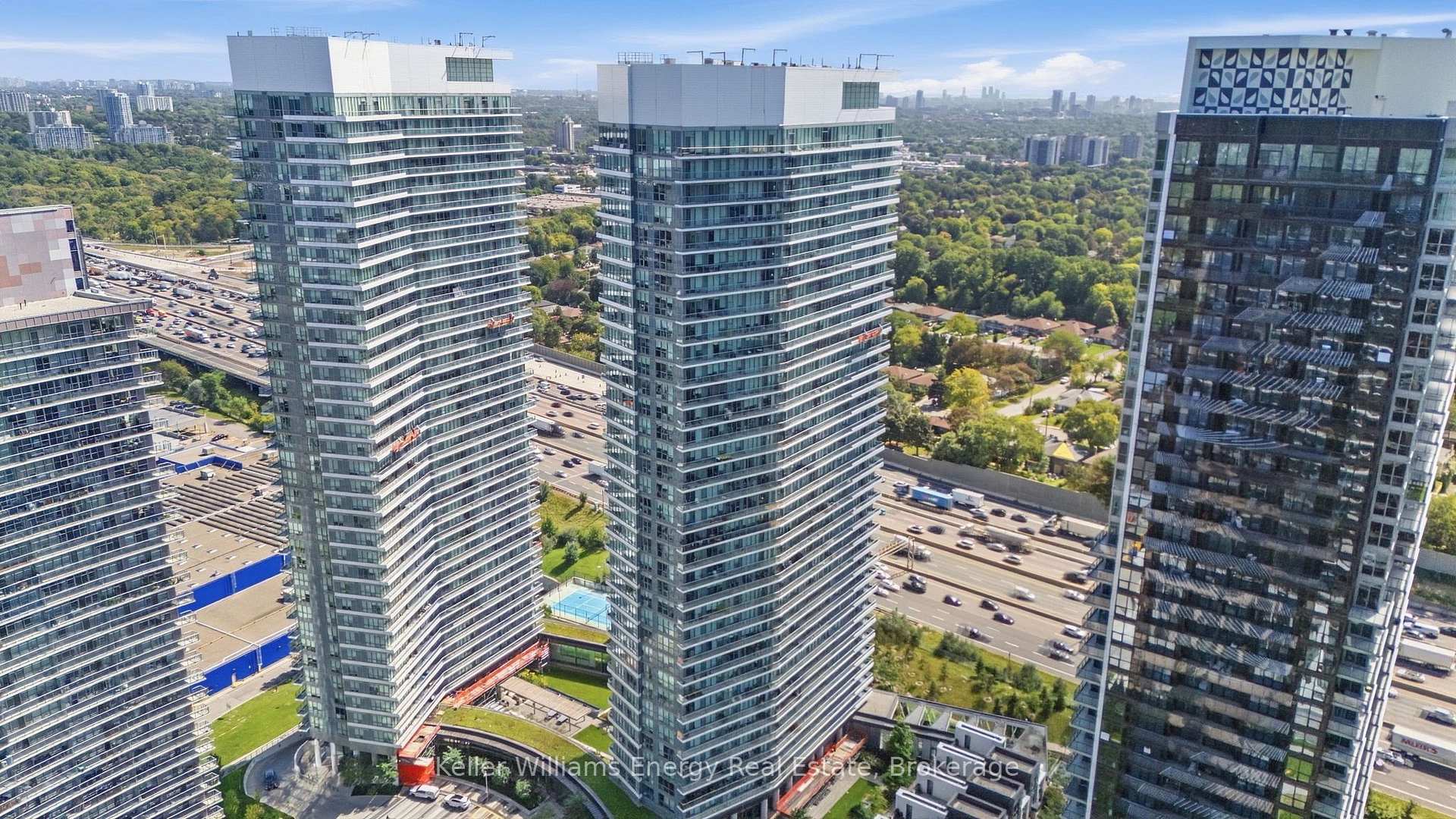 Photo 3 of Unit 1109, 117 McMahon Drive, North York, Bayview Village — HOMEH