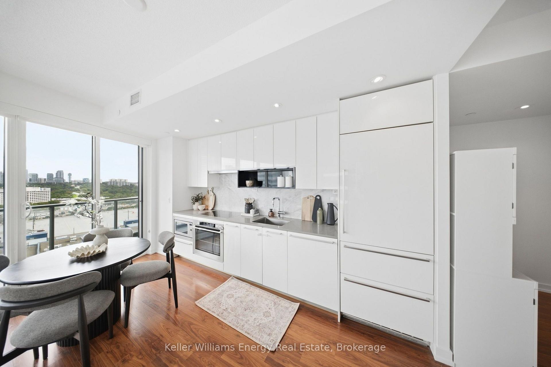 Photo 8 of Unit 1109, 117 McMahon Drive, North York, Bayview Village — HOMEH