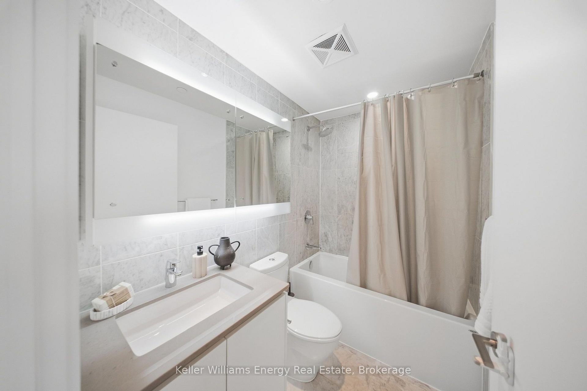 Photo 19 of Unit 1109, 117 McMahon Drive, North York, Bayview Village — HOMEH