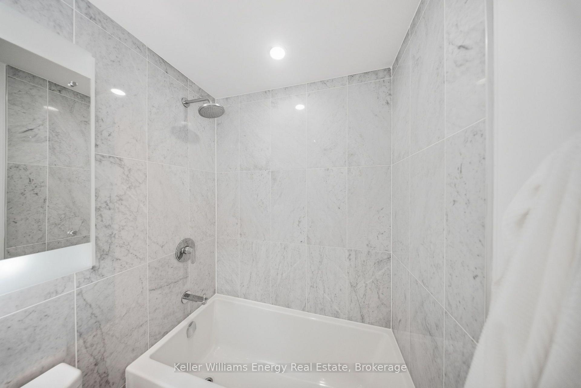 Photo 26 of Unit 1109, 117 McMahon Drive, North York, Bayview Village — HOMEH