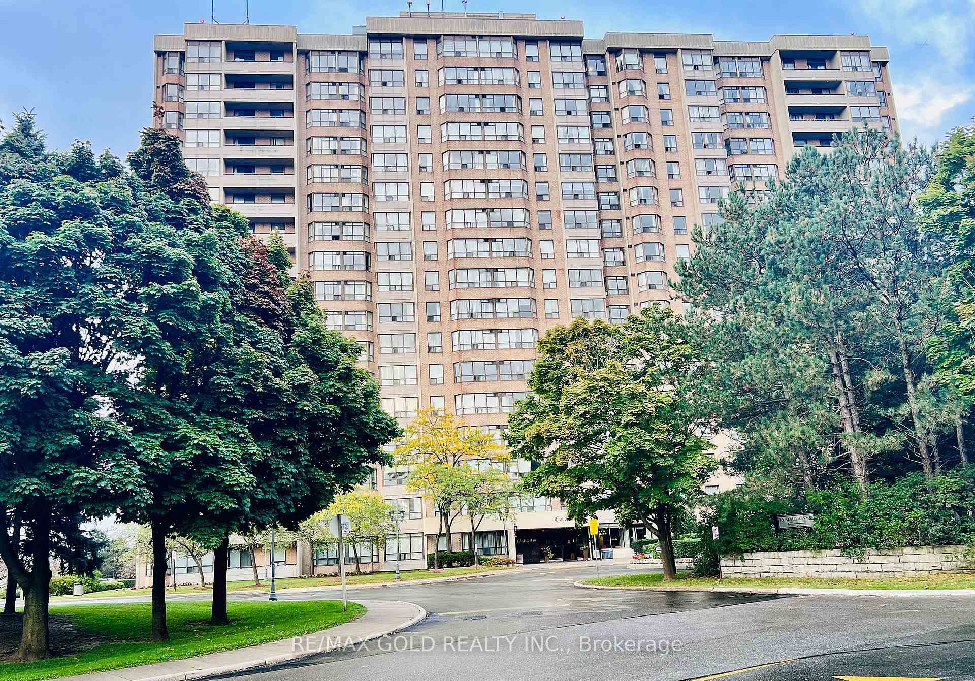 Photo of Unit 1504, 10 Malta Avenue