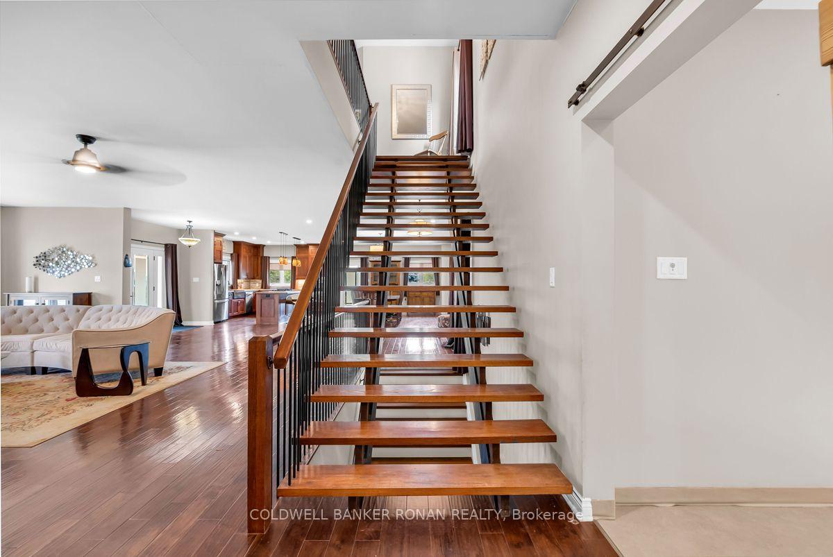 Photo 22 of 5354 3rd Line, New Tecumseth, Tottenham — HOMEH