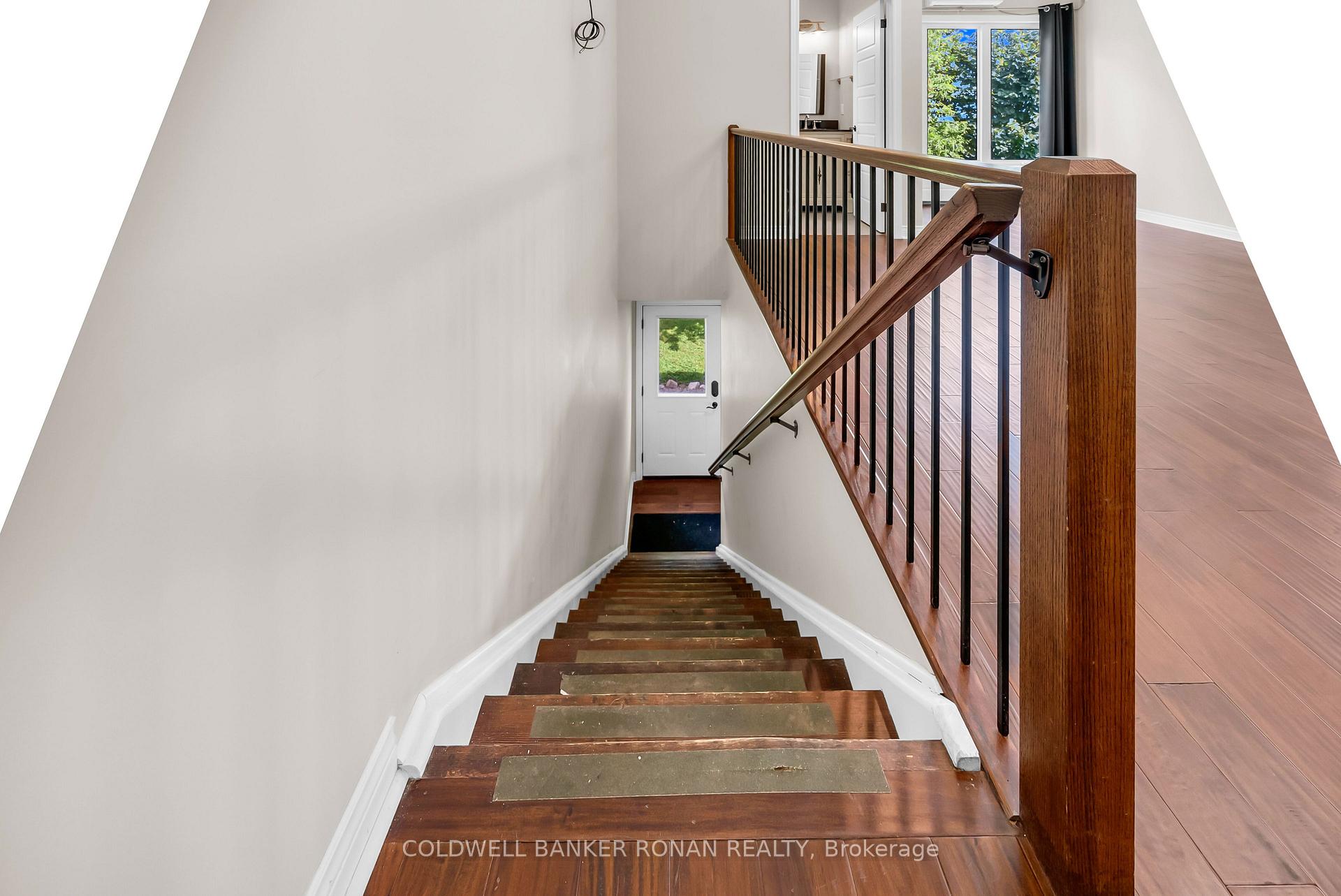 Photo 35 of 5354 3rd Line, New Tecumseth, Tottenham — HOMEH