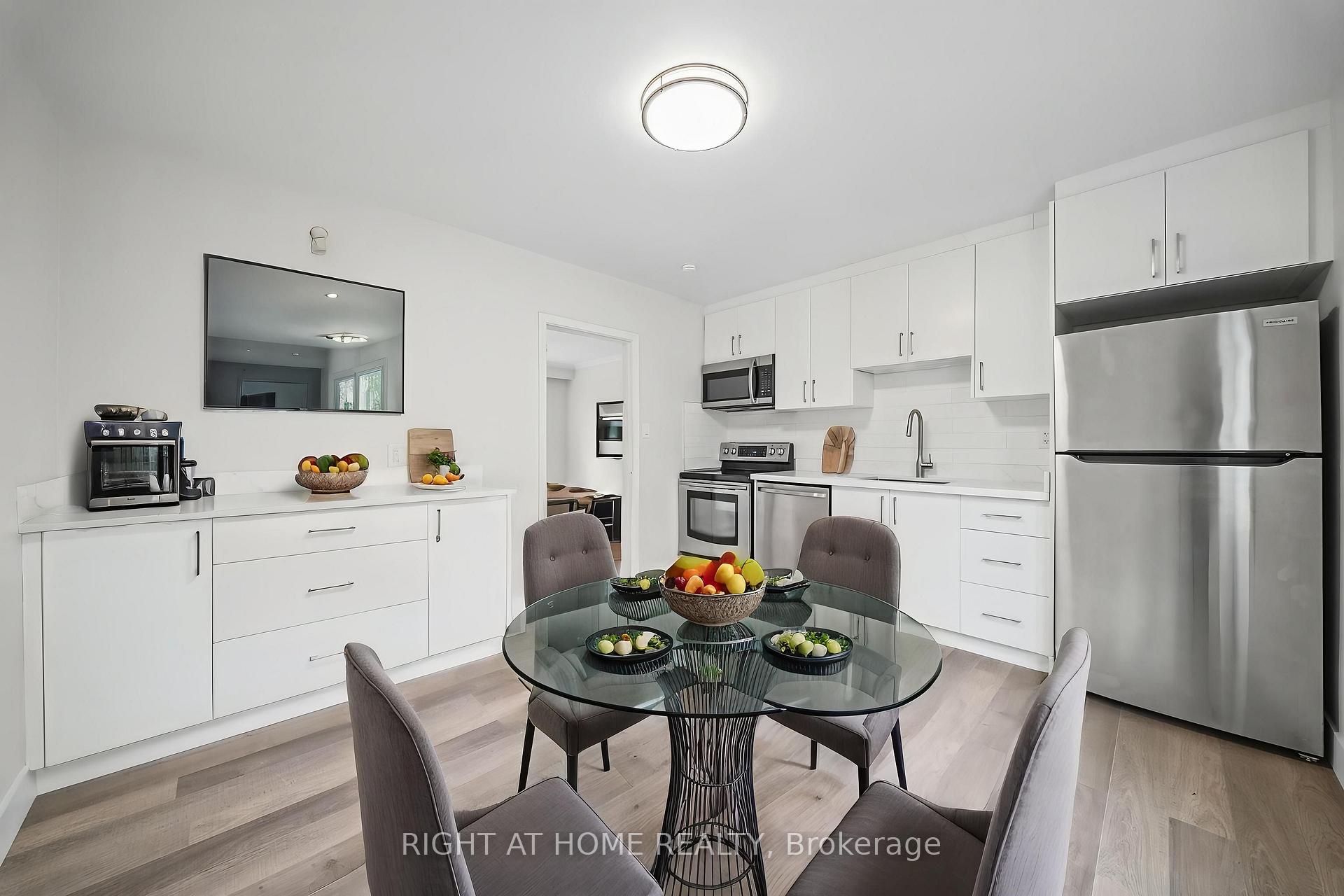 Photo 2 of Unit 3, 32 Vanevery Street, Etobicoke, Mimico — HOMEH