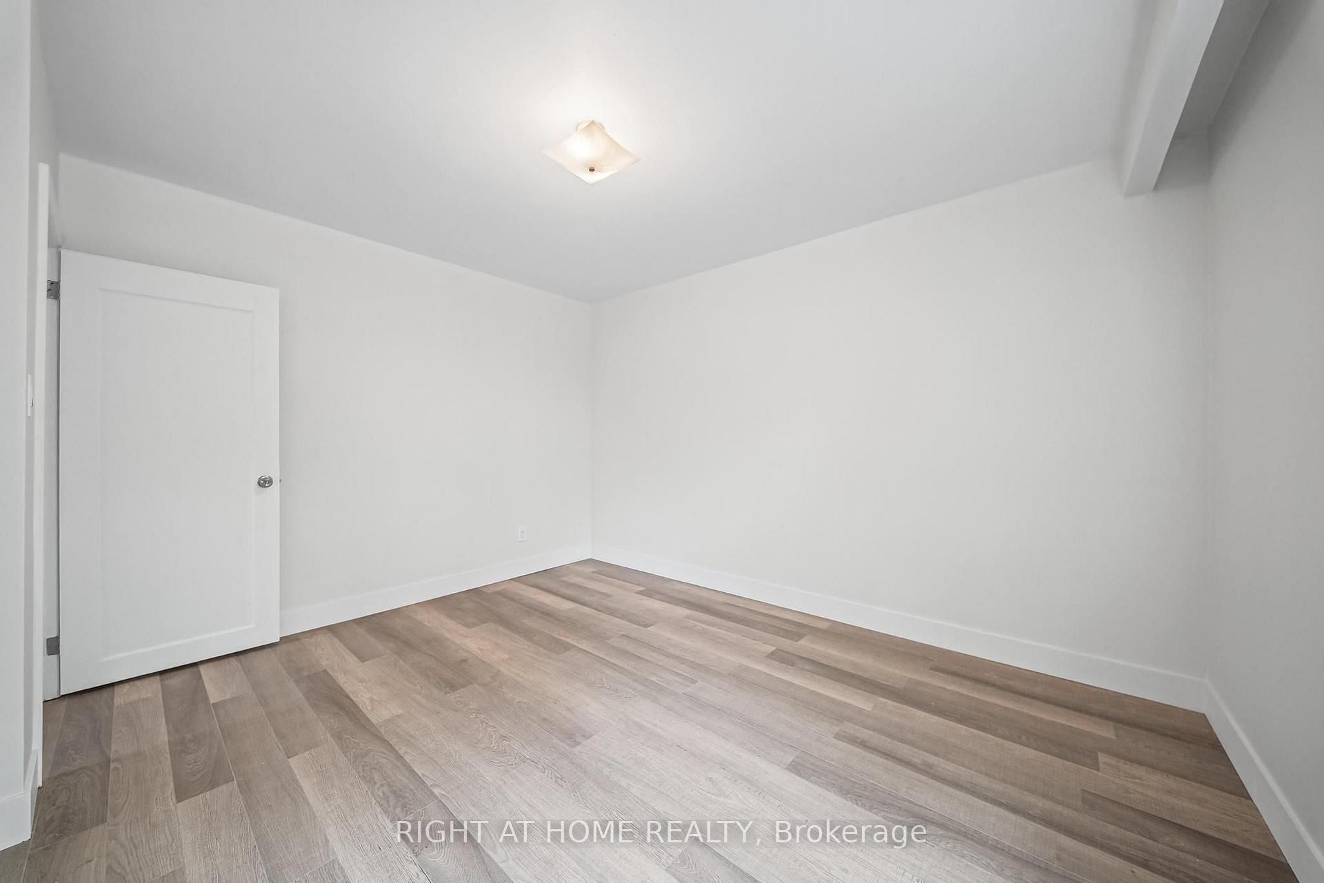 Photo 15 of Unit 3, 32 Vanevery Street, Etobicoke, Mimico — HOMEH