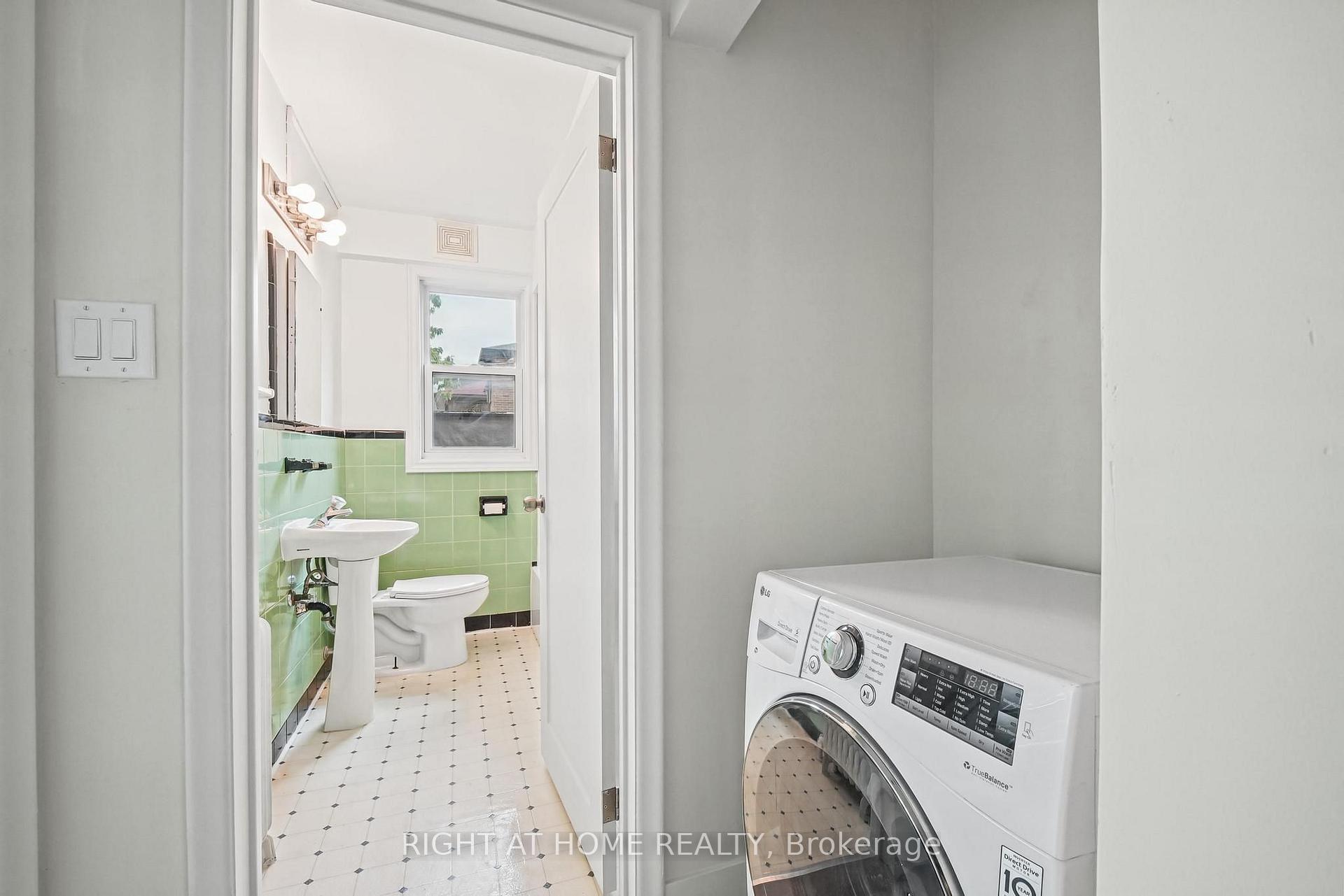 Photo 19 of Unit 3, 32 Vanevery Street, Etobicoke, Mimico — HOMEH
