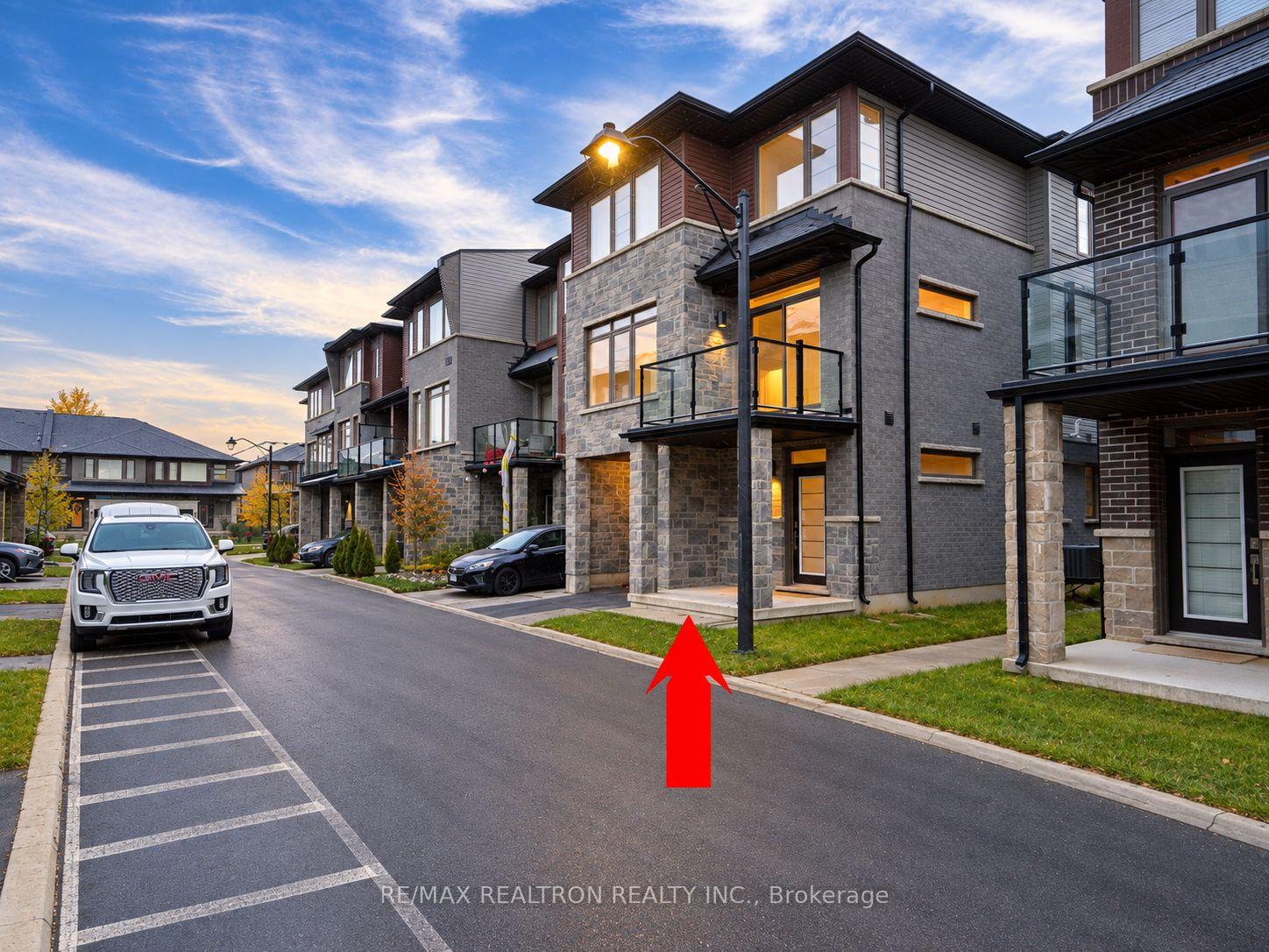 Photo 4 of Unit 99, 30 Times Square Boulevard, Hamilton, Stoney Creek — HOMEH