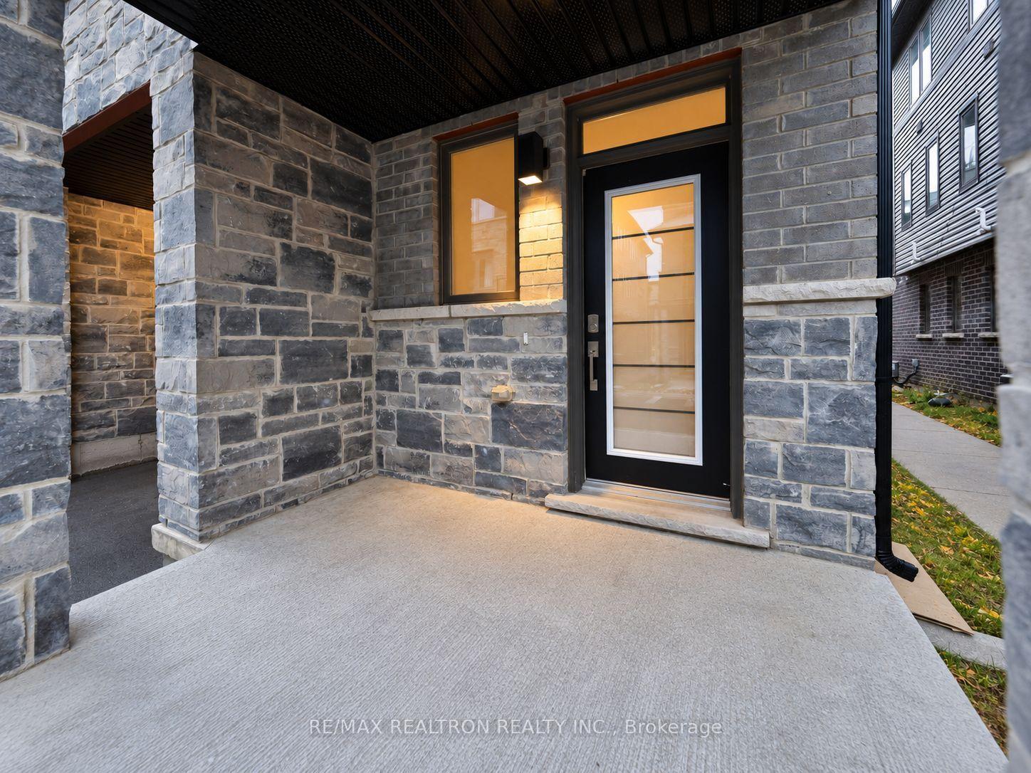 Photo 6 of Unit 99, 30 Times Square Boulevard, Hamilton, Stoney Creek — HOMEH