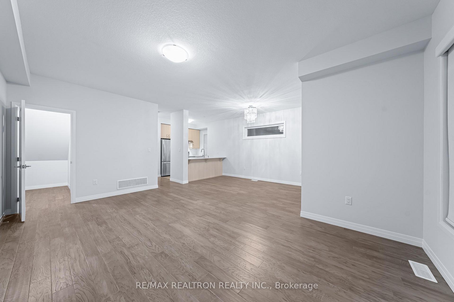 Photo 23 of Unit 99, 30 Times Square Boulevard, Hamilton, Stoney Creek — HOMEH