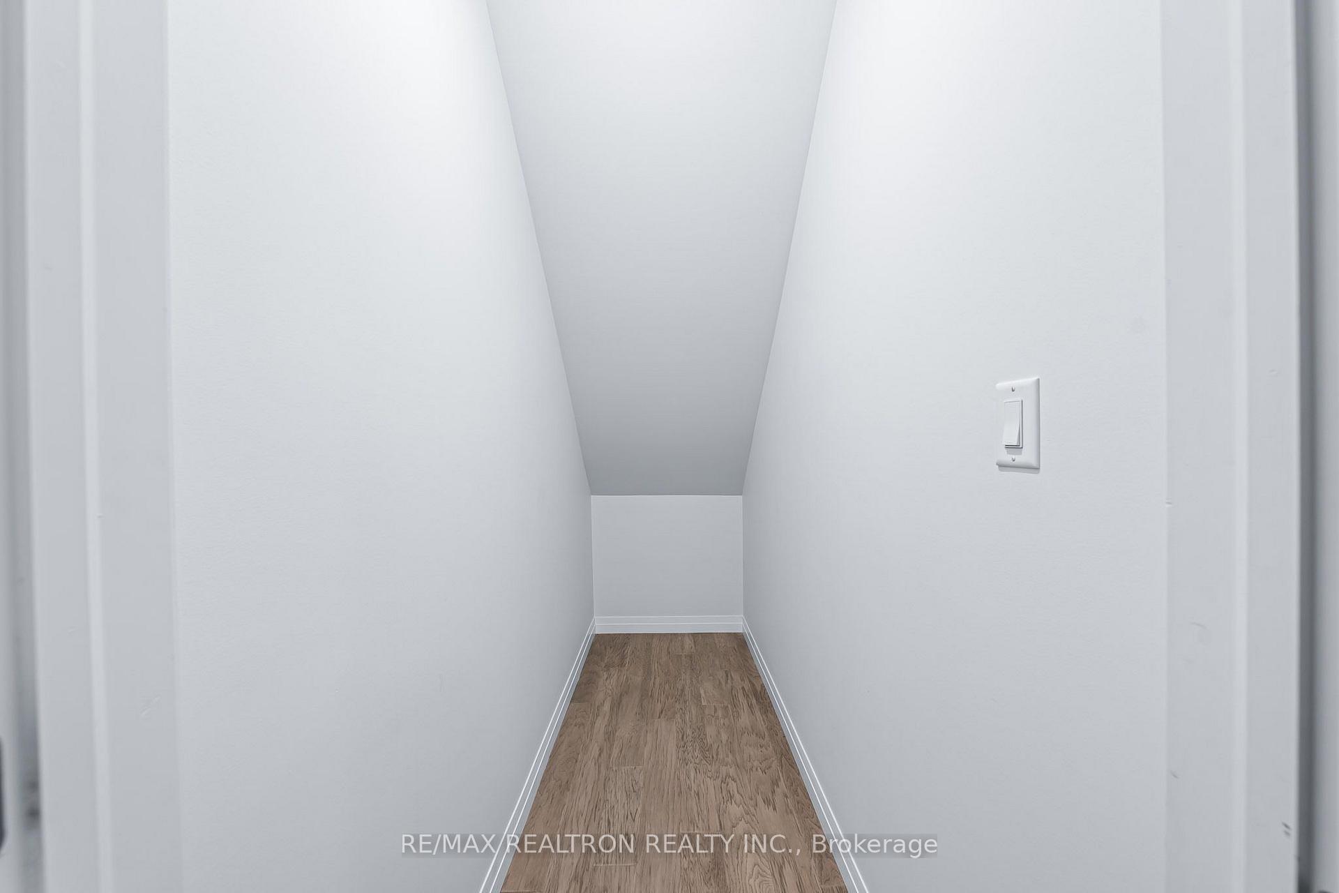 Photo 24 of Unit 99, 30 Times Square Boulevard, Hamilton, Stoney Creek — HOMEH