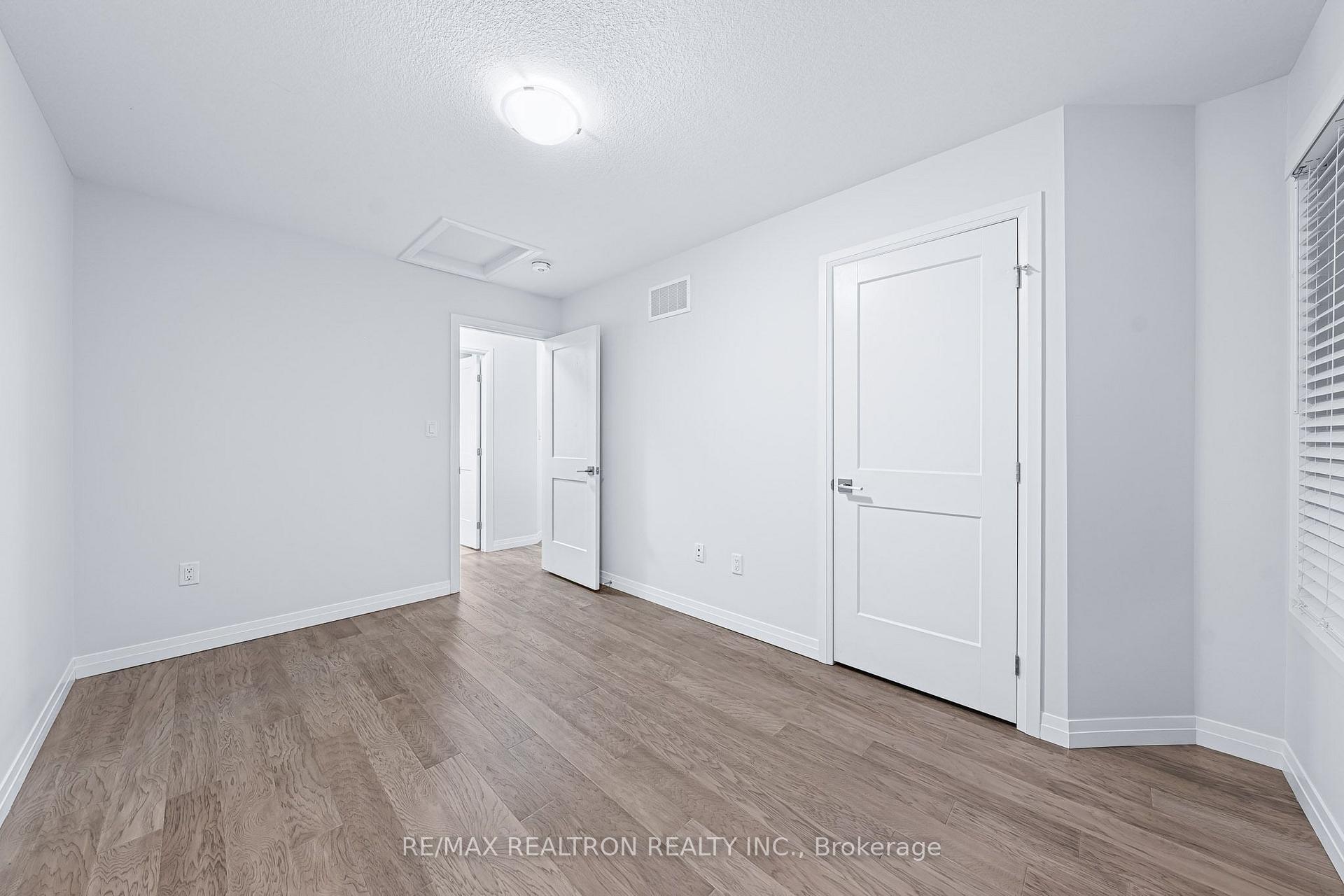 Photo 32 of Unit 99, 30 Times Square Boulevard, Hamilton, Stoney Creek — HOMEH