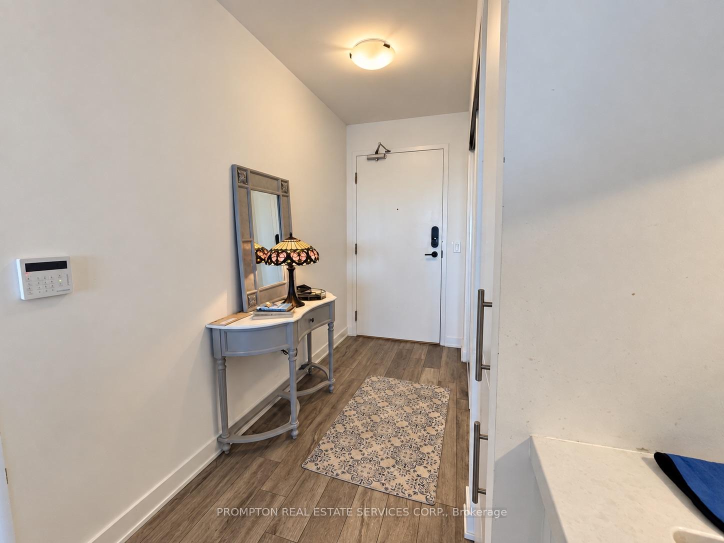 Photo 2 of Unit LPH06, 95 Oneida Crescent, Richmond Hill, Langstaff — HOMEH
