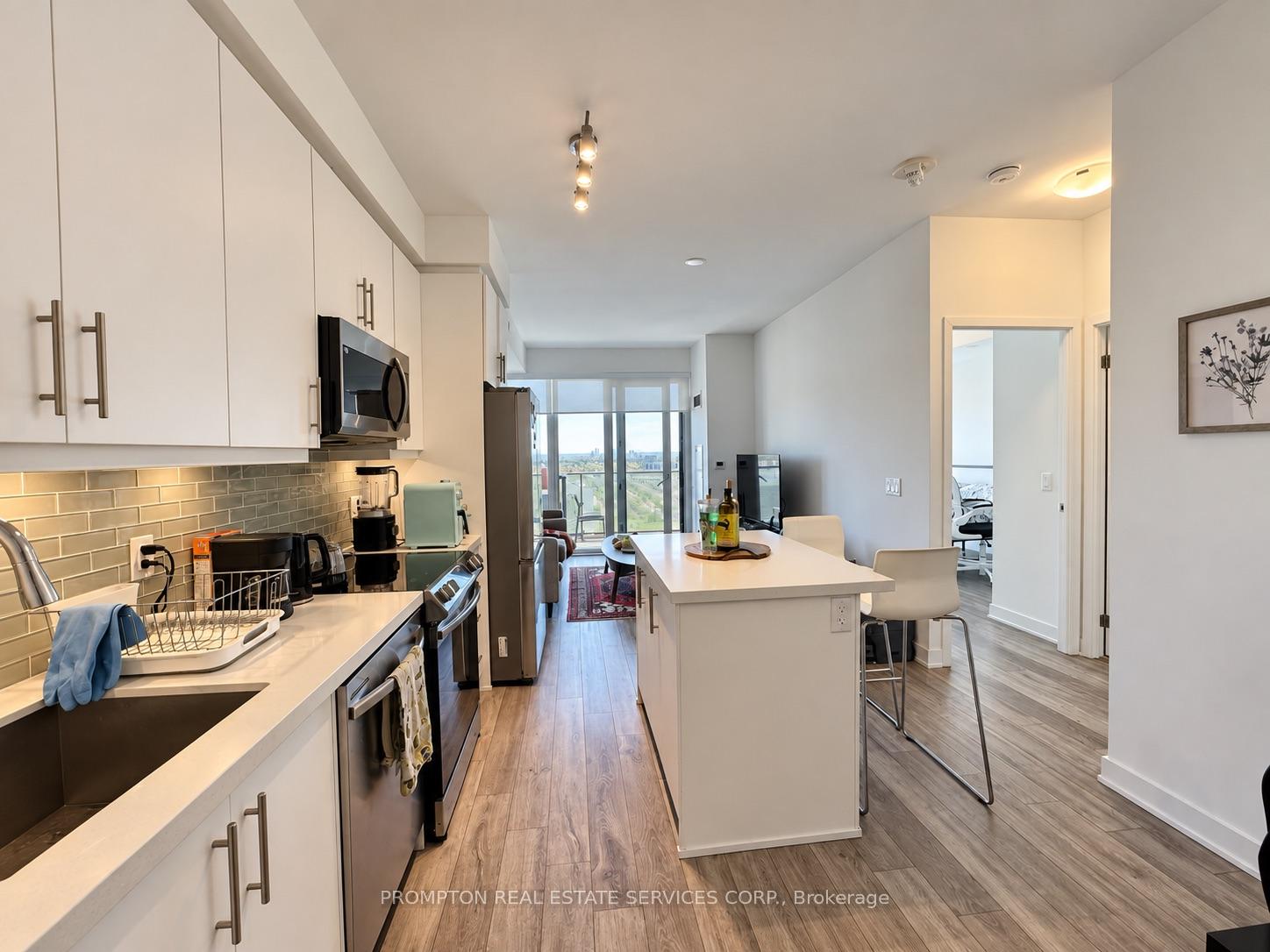 Photo 9 of Unit LPH06, 95 Oneida Crescent, Richmond Hill, Langstaff — HOMEH