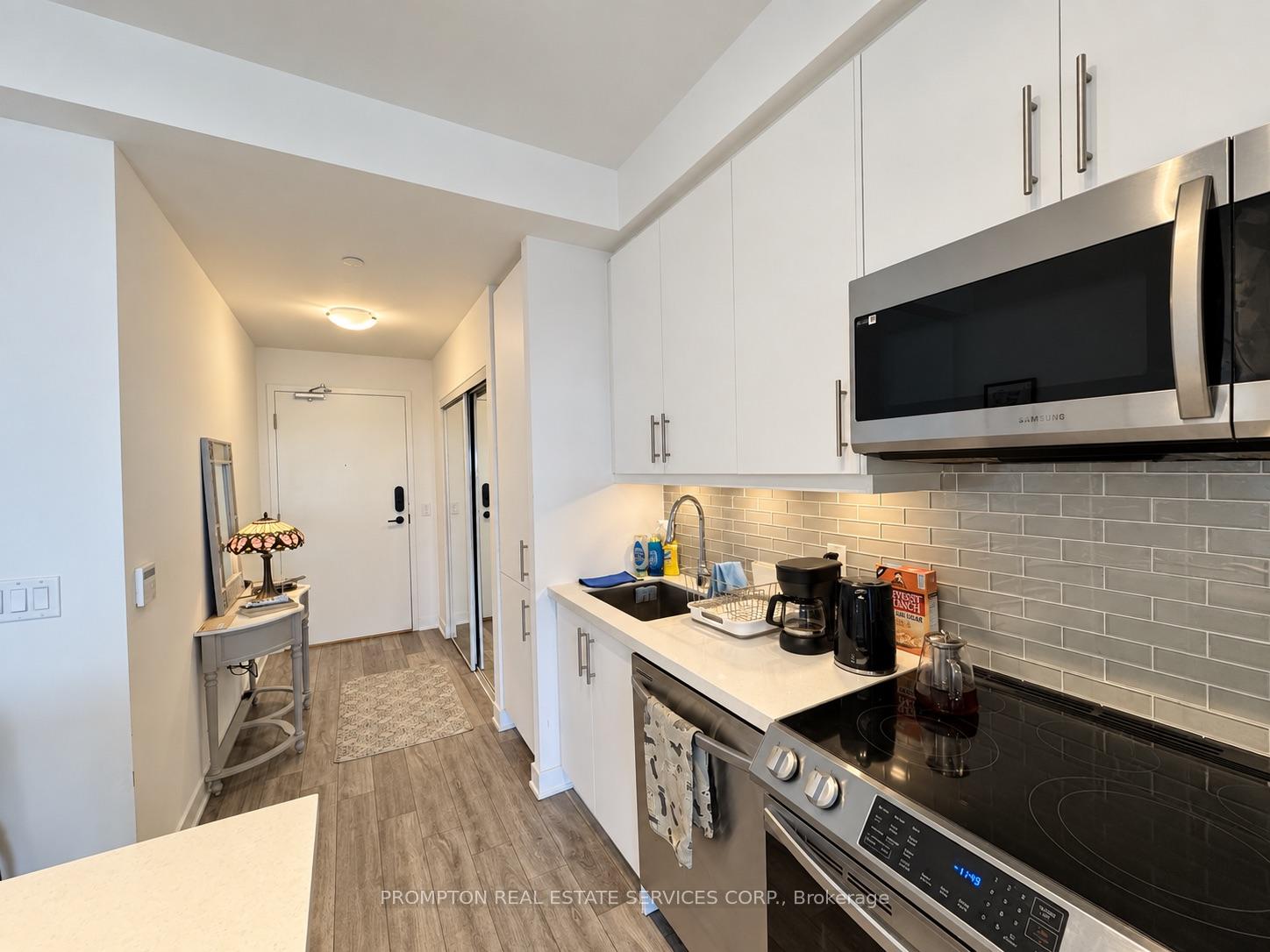 Photo 11 of Unit LPH06, 95 Oneida Crescent, Richmond Hill, Langstaff — HOMEH