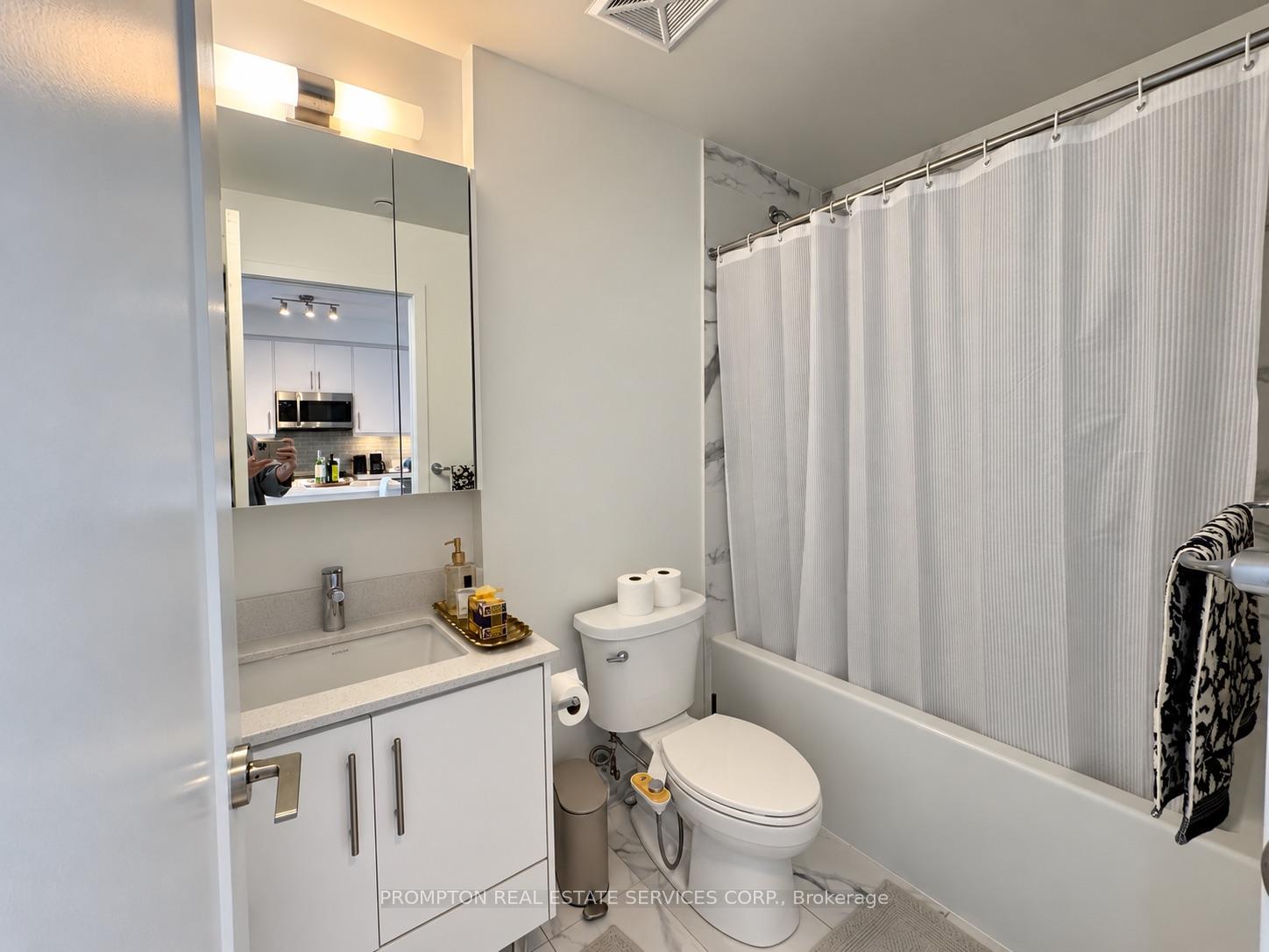 Photo 18 of Unit LPH06, 95 Oneida Crescent, Richmond Hill, Langstaff — HOMEH