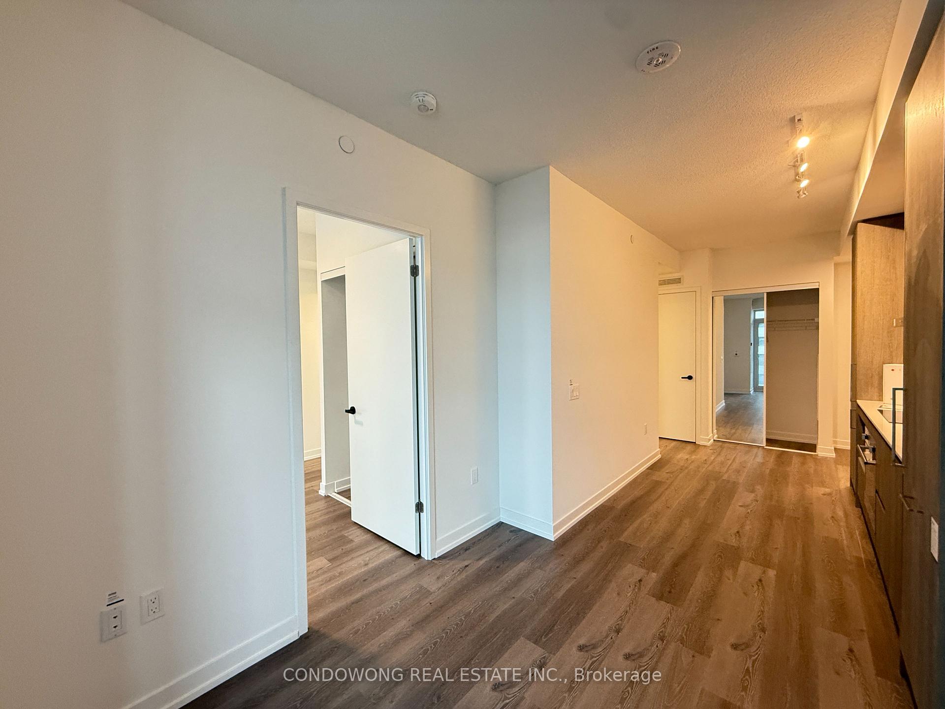 Photo 3 of Unit 3115, 225 Commerce Street, Vaughan, Vaughan Corporate Centre — HOMEH