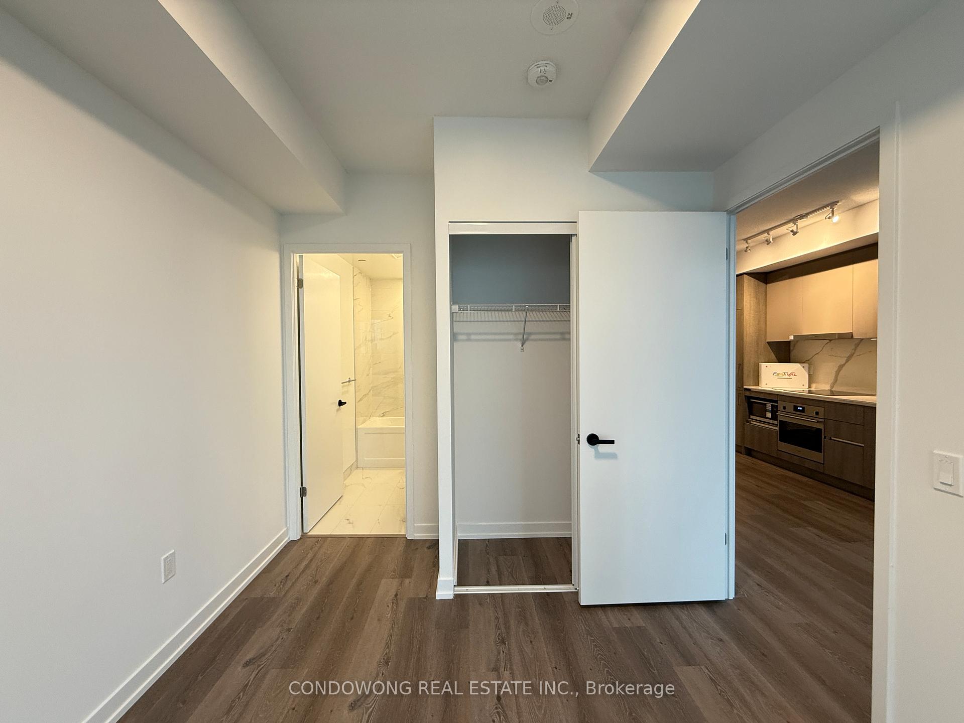 Photo 6 of Unit 3115, 225 Commerce Street, Vaughan, Vaughan Corporate Centre — HOMEH