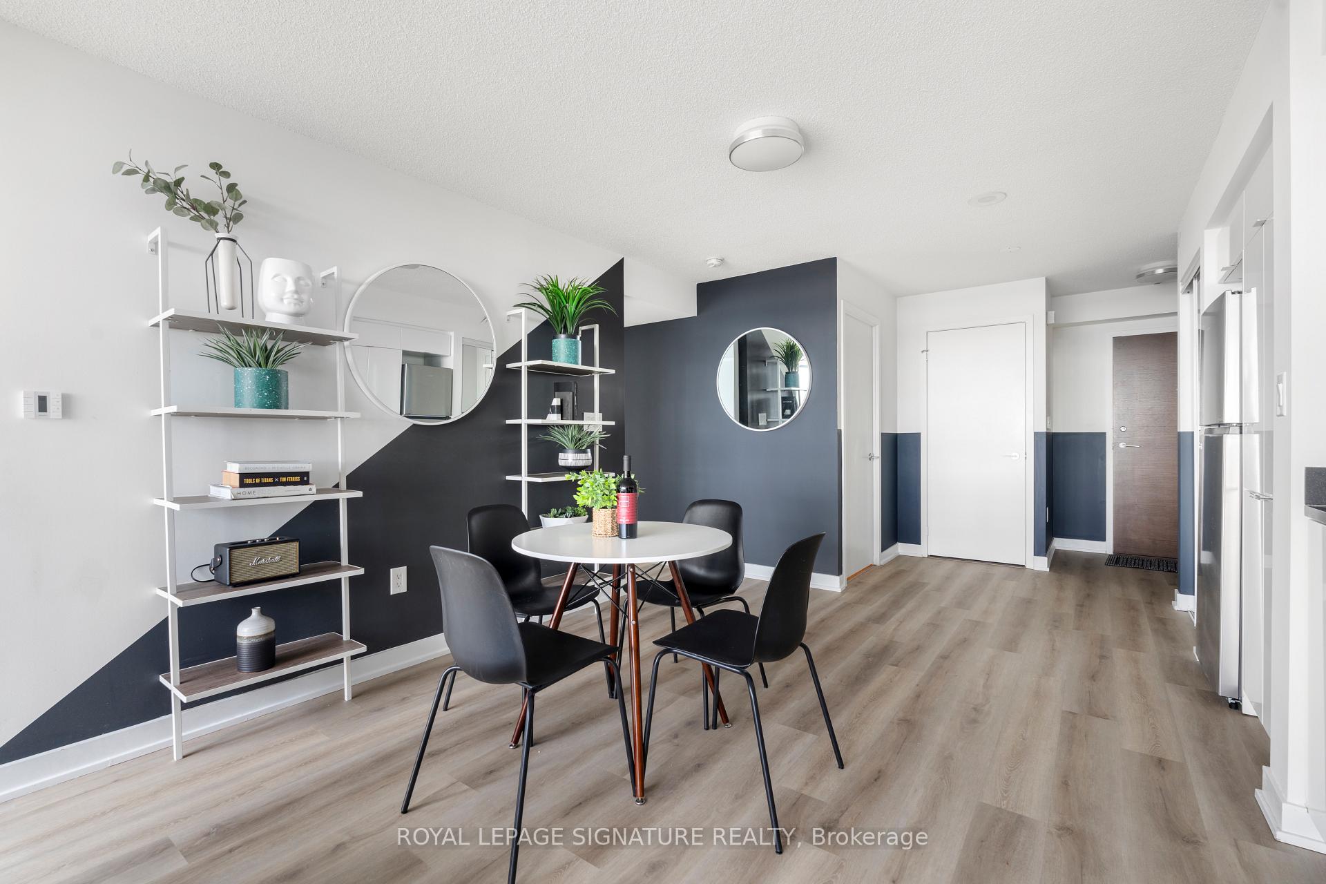 Photo 7 of Unit 1209, 21 Iceboat Terrace, Toronto, Waterfront Communities — HOMEH