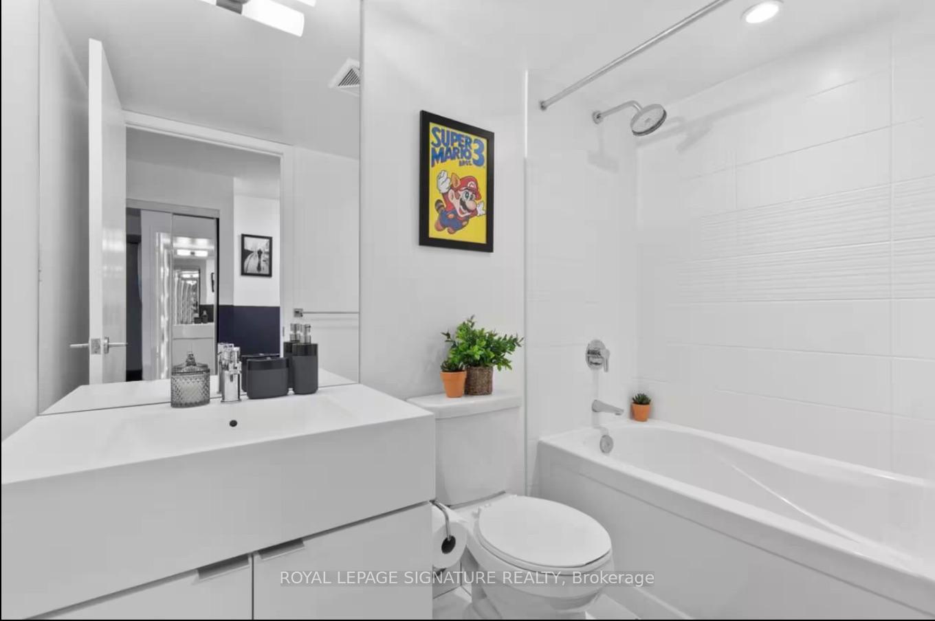 Photo 10 of Unit 1209, 21 Iceboat Terrace, Toronto, Waterfront Communities — HOMEH