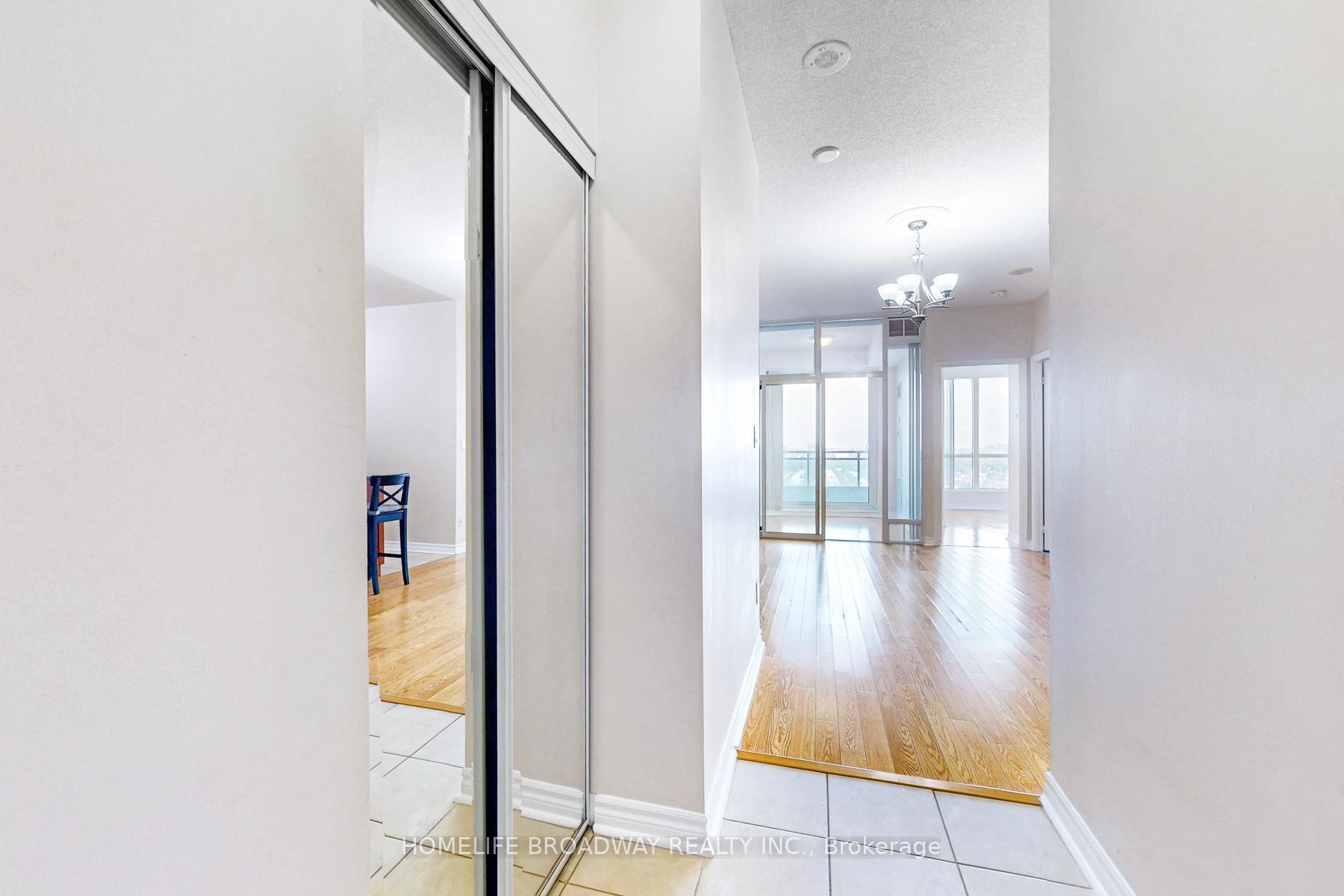 Photo 2 of Unit 2215, 18 Holmes Avenue, North York, Willowdale East — HOMEH