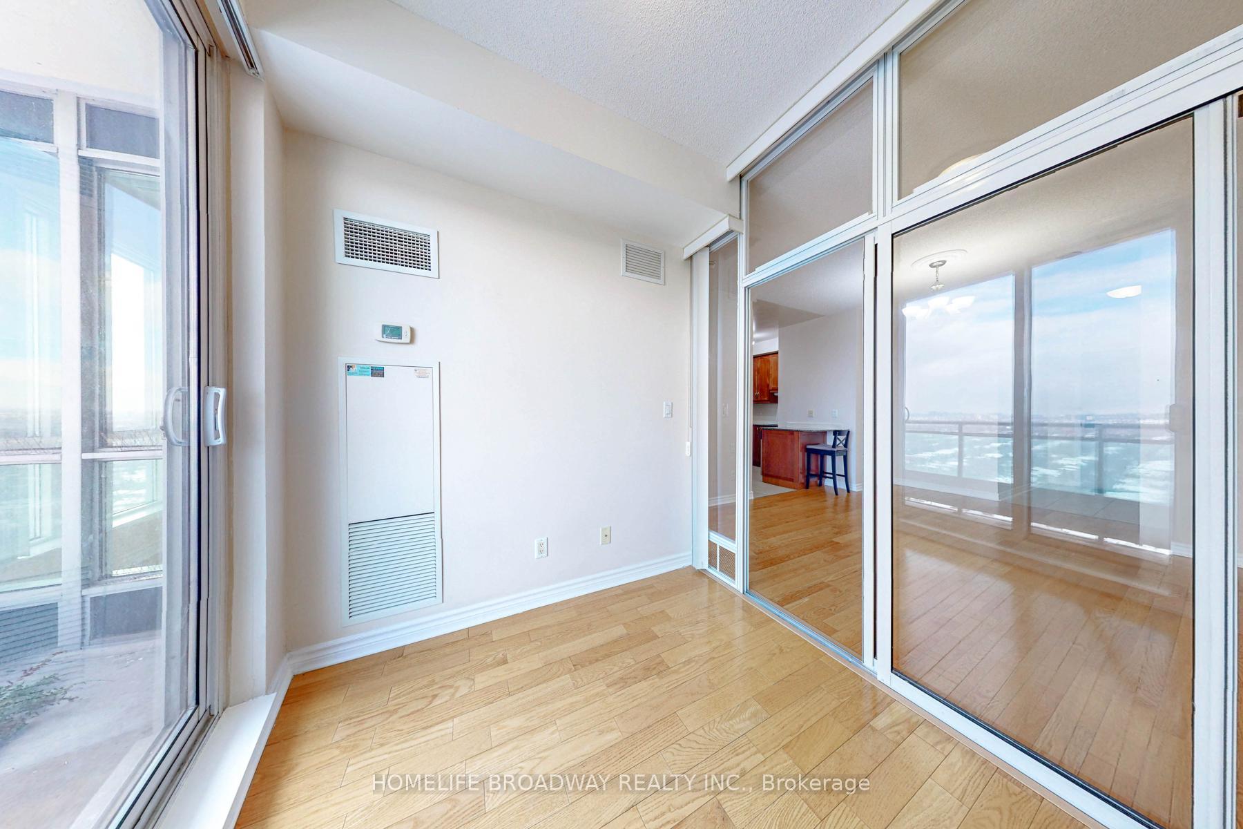 Photo 7 of Unit 2215, 18 Holmes Avenue, North York, Willowdale East — HOMEH