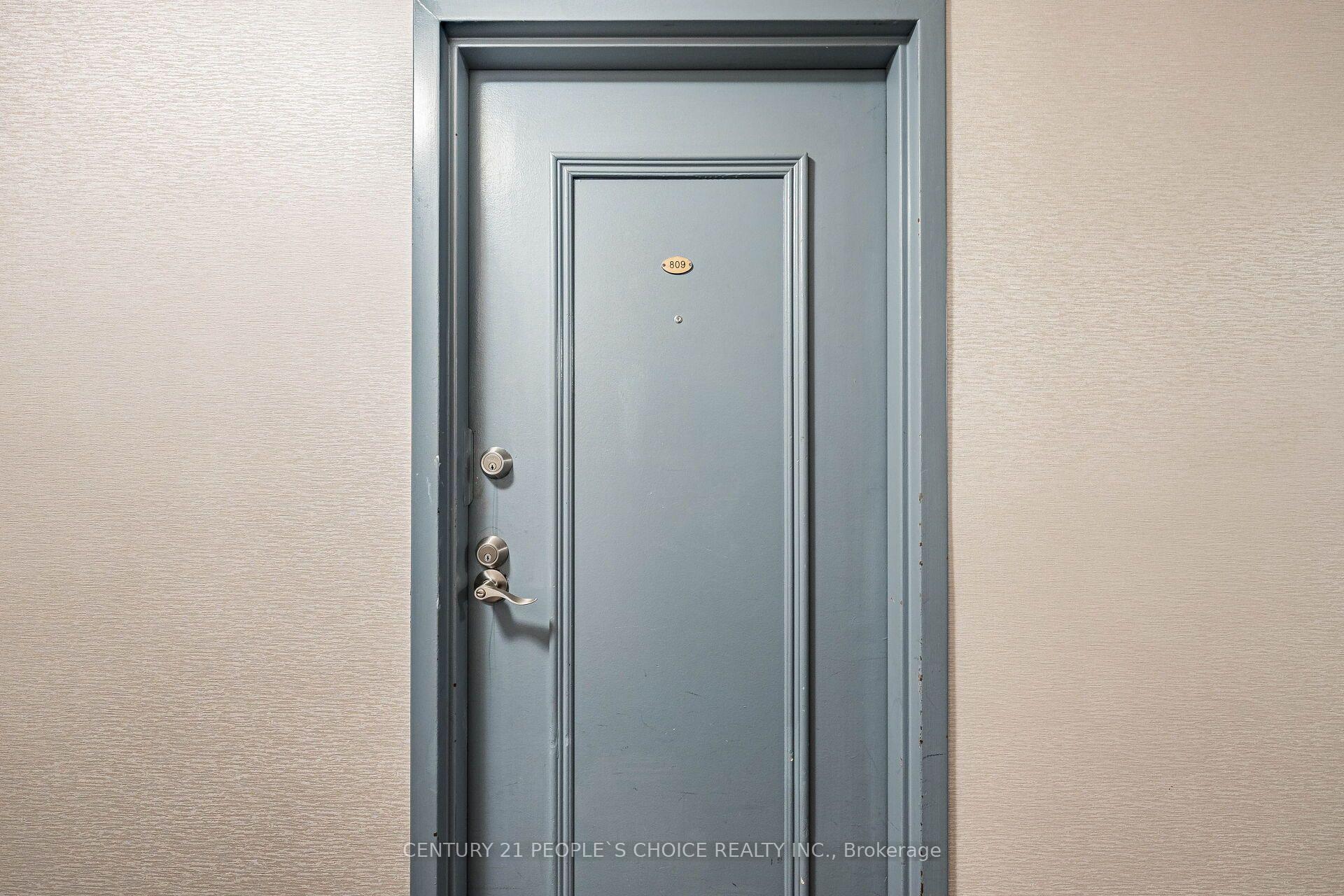 Photo 7 of Unit 809, 10 Edgecliffe Golfway, Toronto, Flemingdon Park — HOMEH