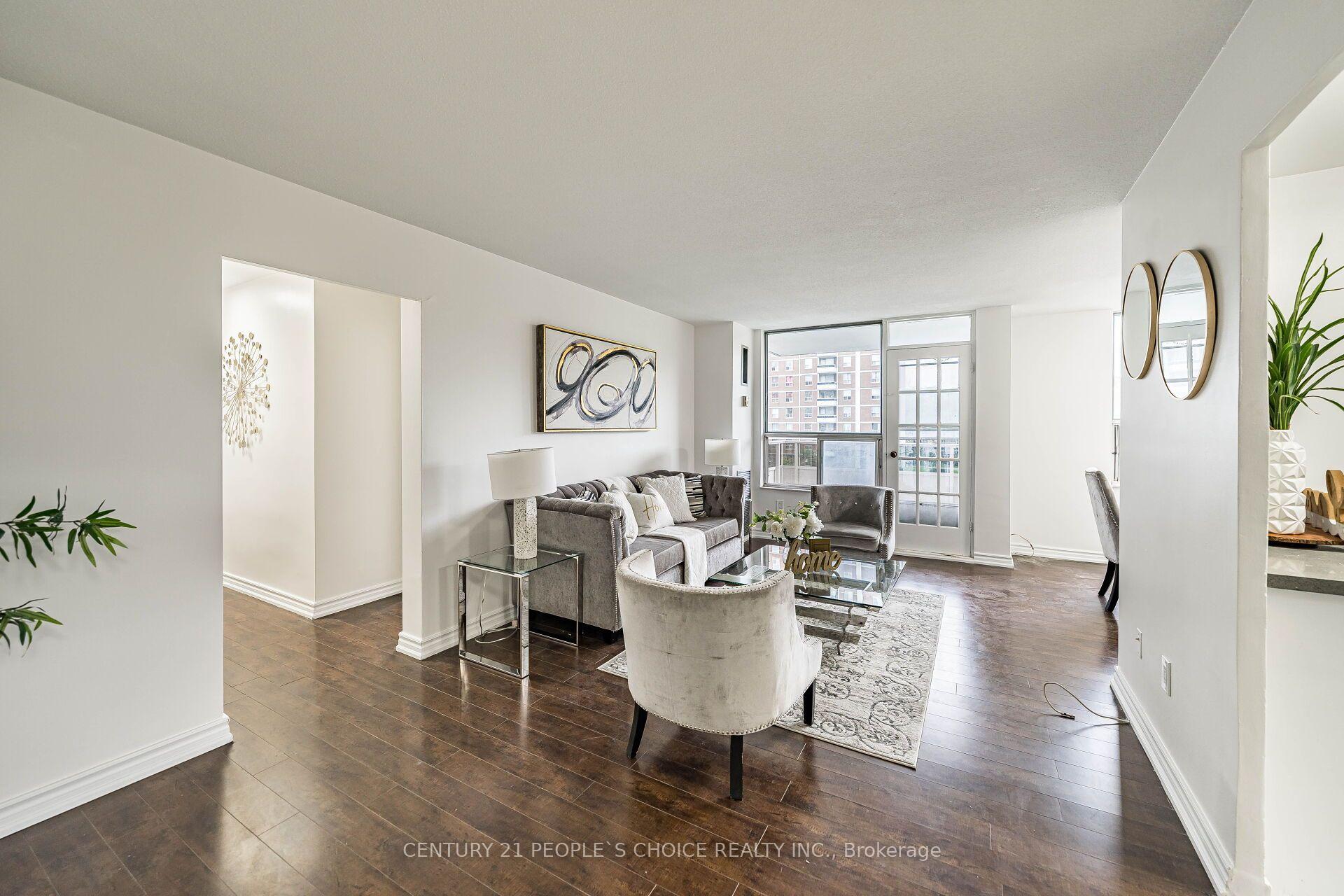 Photo 9 of Unit 809, 10 Edgecliffe Golfway, Toronto, Flemingdon Park — HOMEH