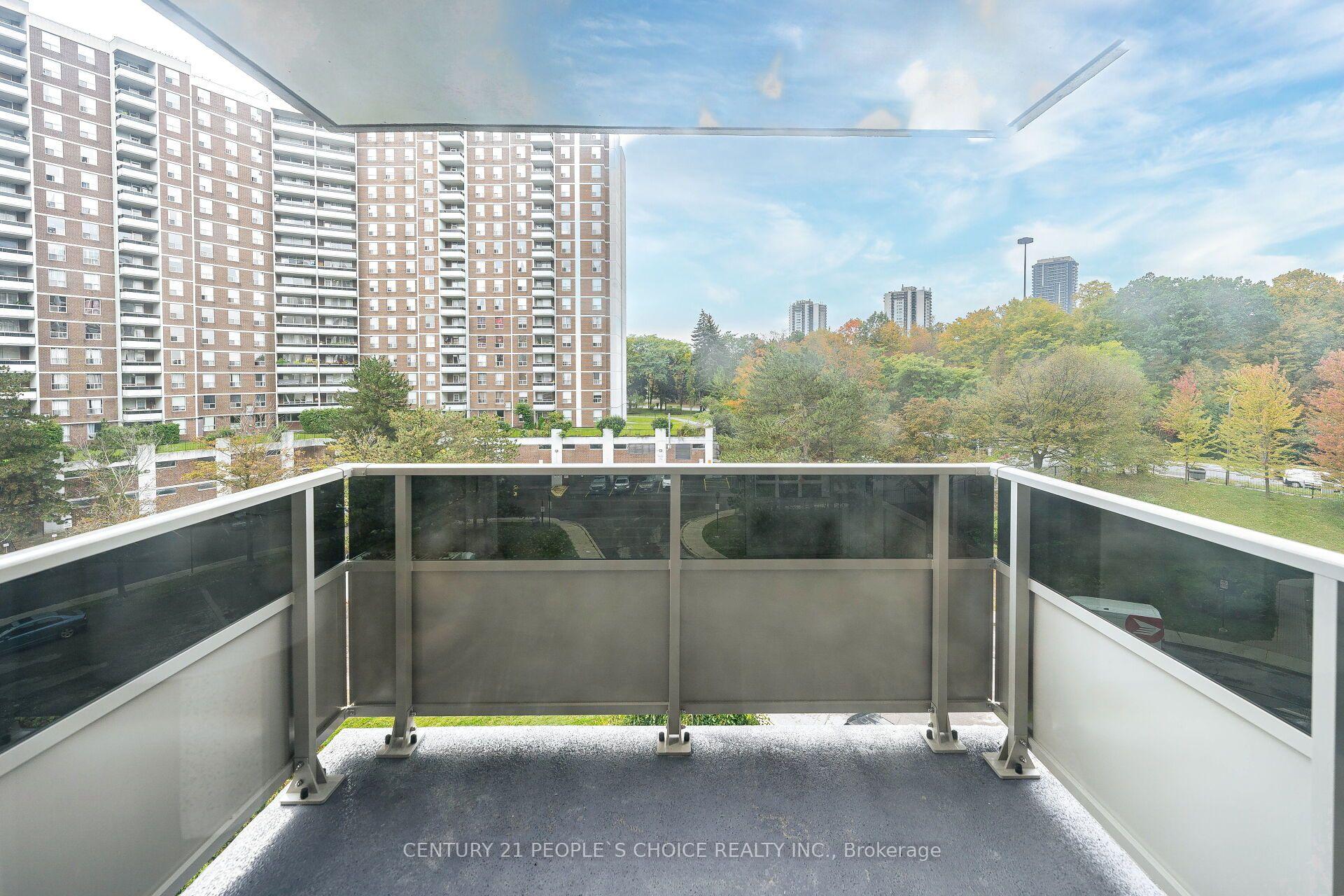 Photo 26 of Unit 809, 10 Edgecliffe Golfway, Toronto, Flemingdon Park — HOMEH