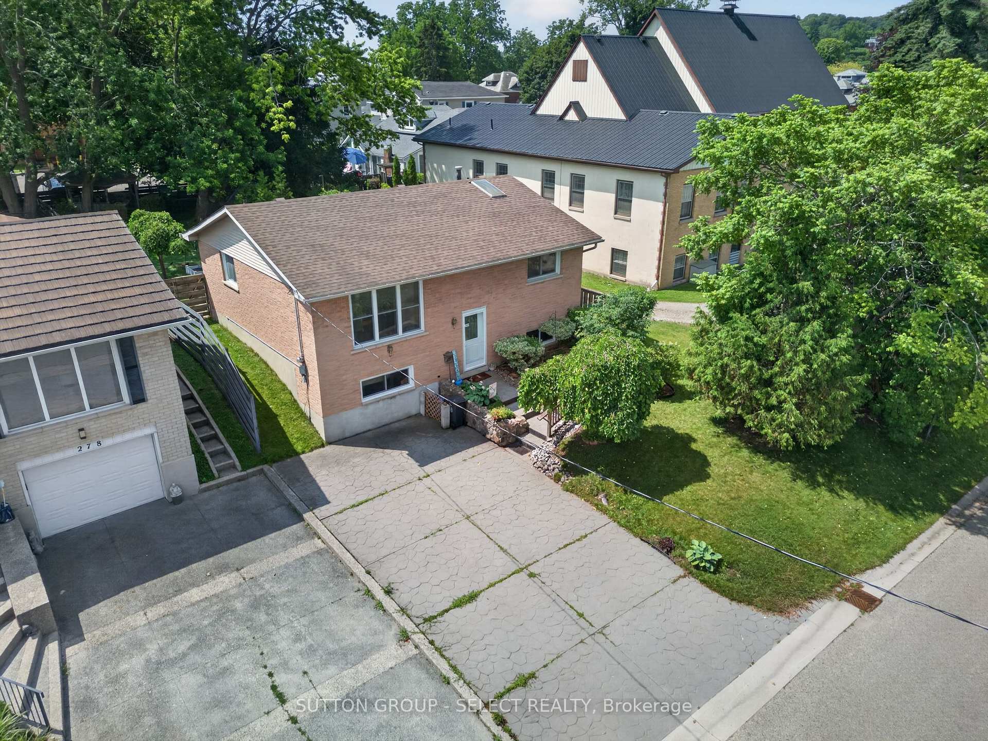 Photo of 280 Charlotte Street