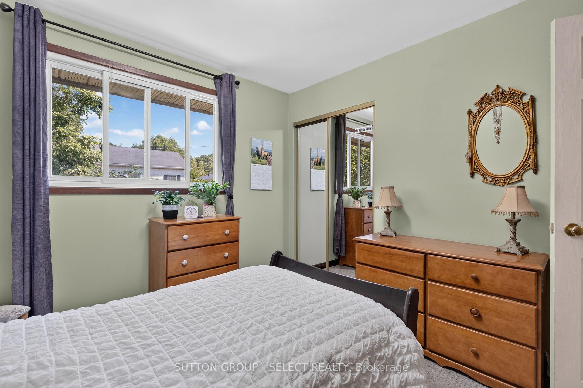 Photo 8 of 280 Charlotte Street, Central Elgin, Port Stanley — HOMEH
