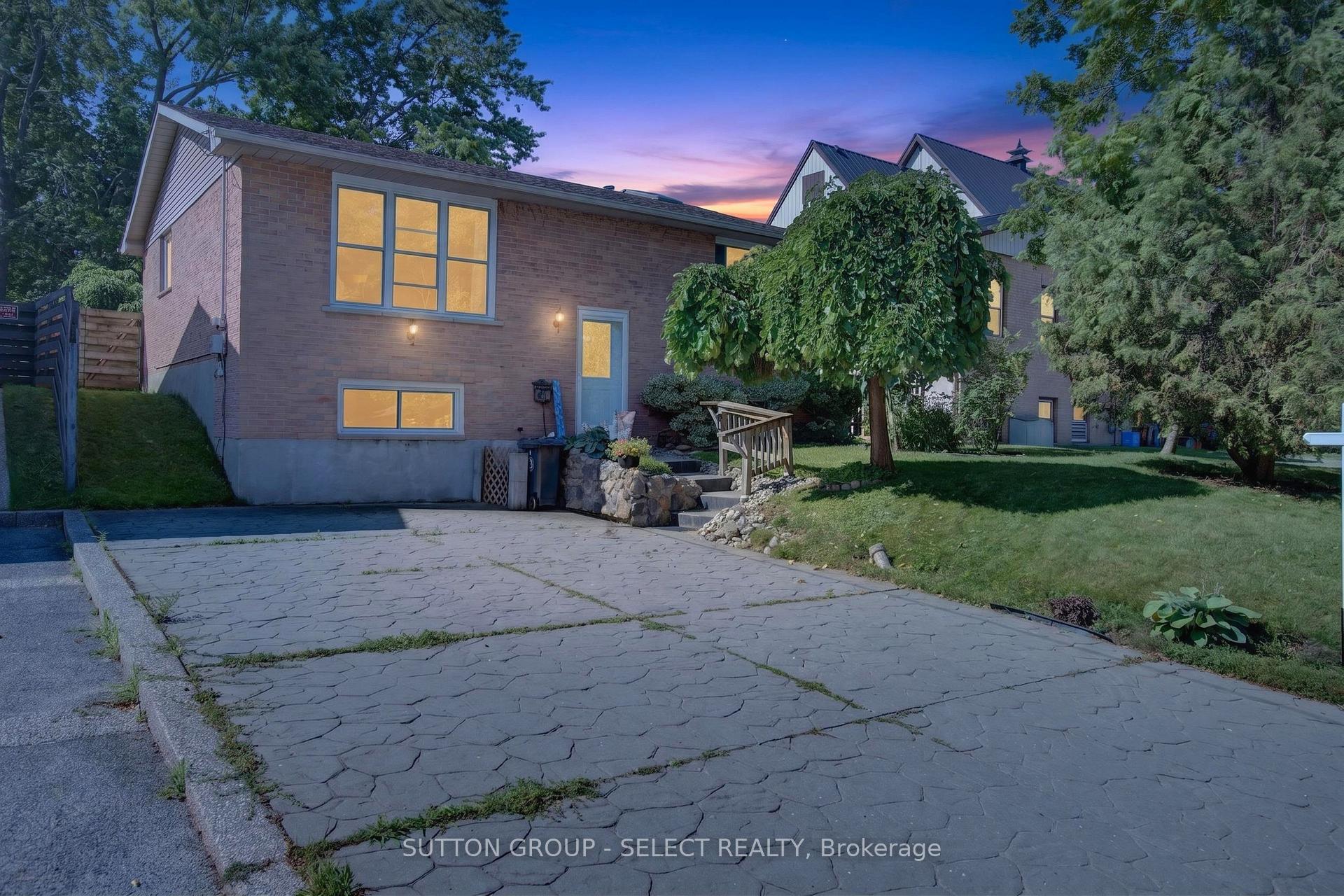 Photo 39 of 280 Charlotte Street, Central Elgin, Port Stanley — HOMEH
