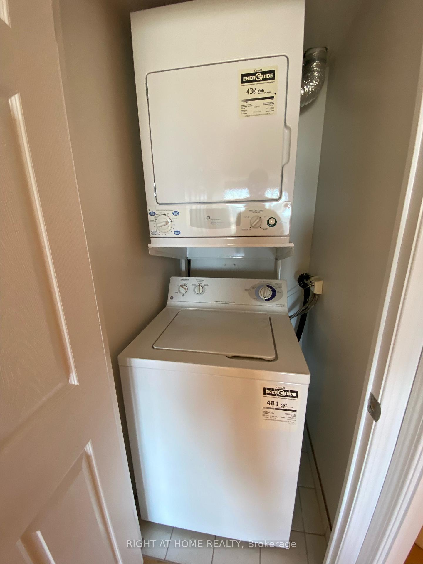 Photo 9 of Unit 1103, 23 Oneida Crescent, Richmond Hill, Langstaff — HOMEH